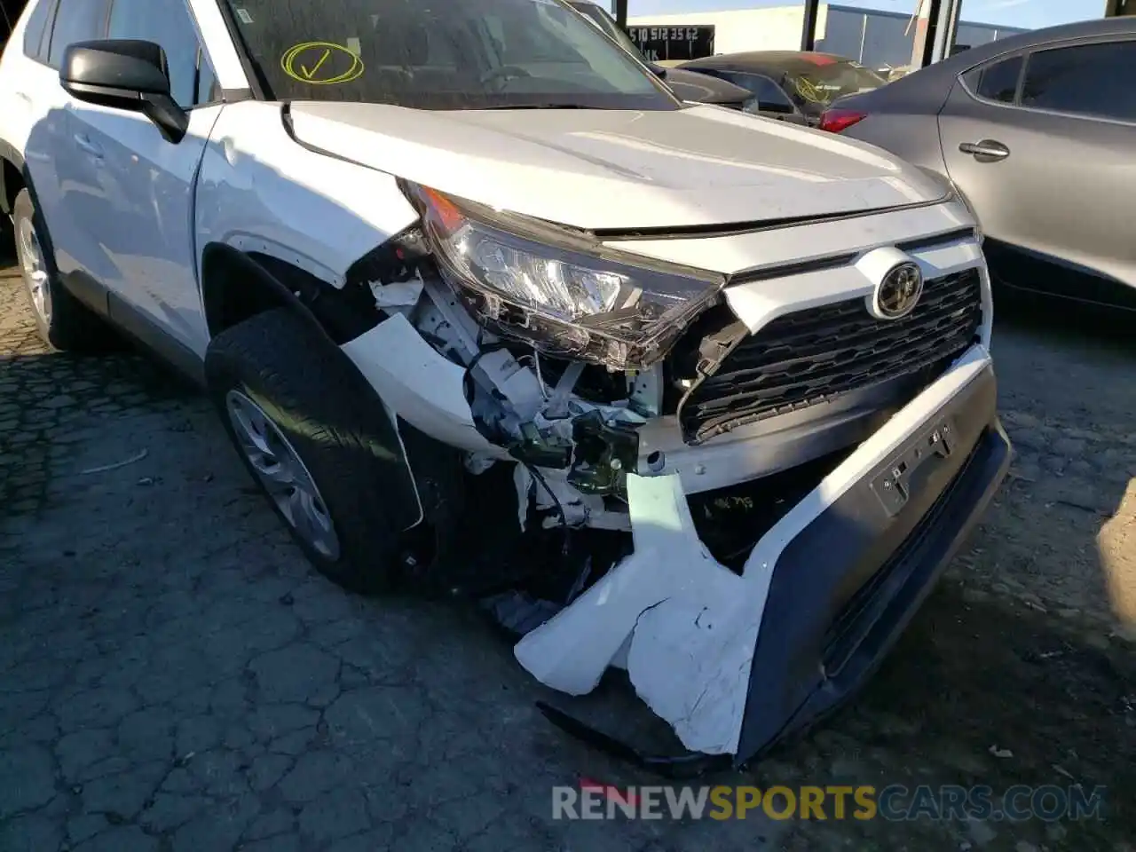 9 Photograph of a damaged car 2T3H1RFV7MW150485 TOYOTA RAV4 2021