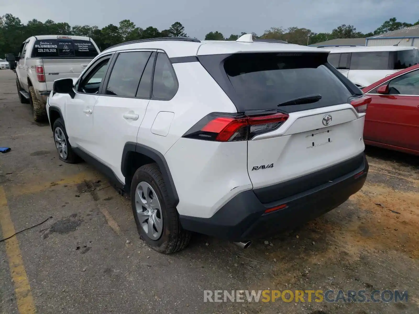 3 Photograph of a damaged car 2T3H1RFV7MW153581 TOYOTA RAV4 2021