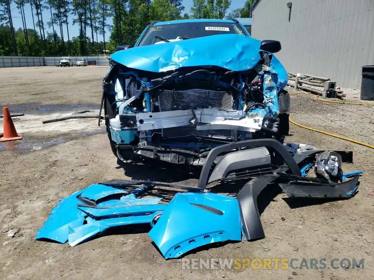 9 Photograph of a damaged car 2T3H1RFV7MW154553 TOYOTA RAV4 2021