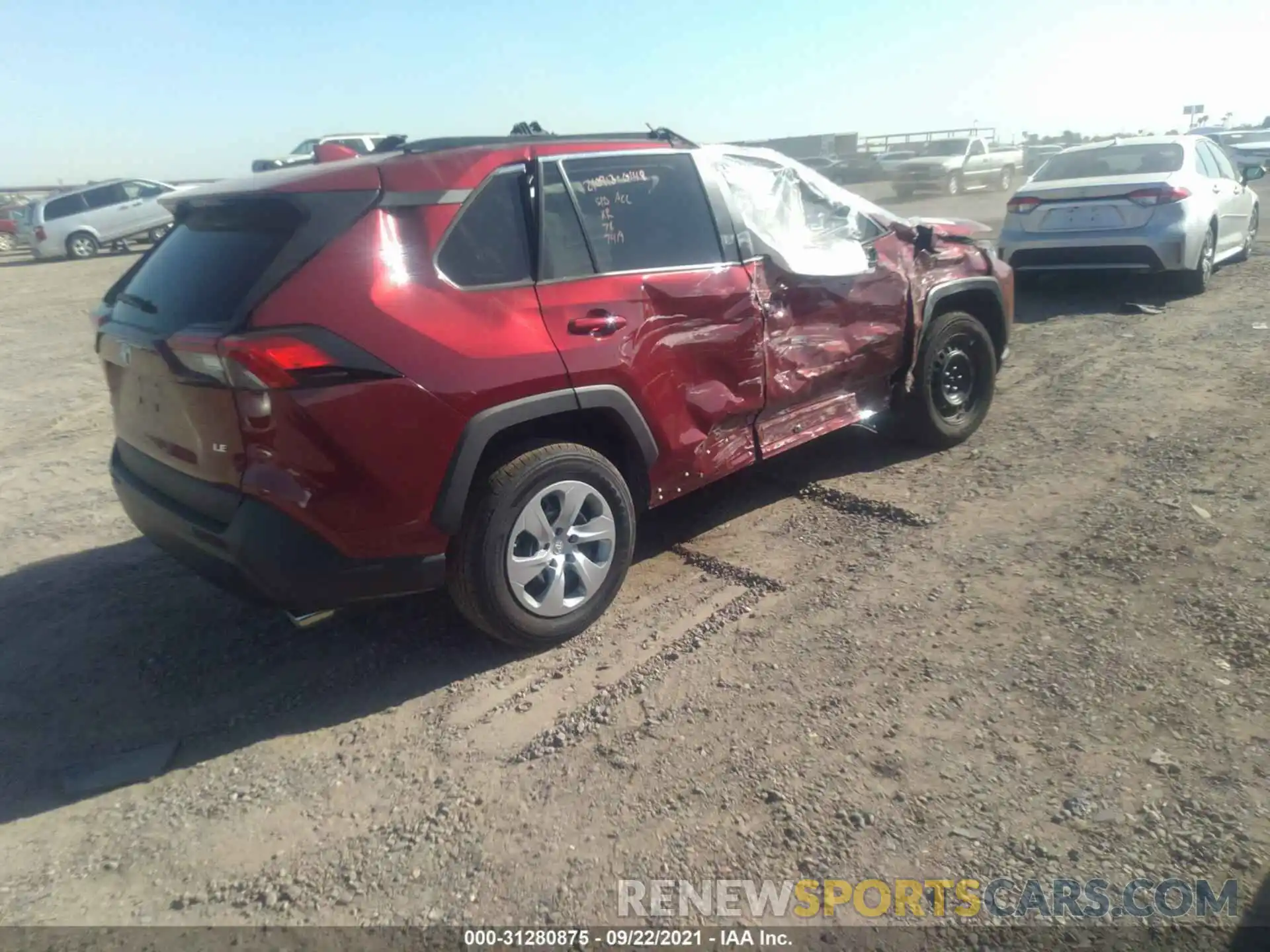 4 Photograph of a damaged car 2T3H1RFV7MW157419 TOYOTA RAV4 2021