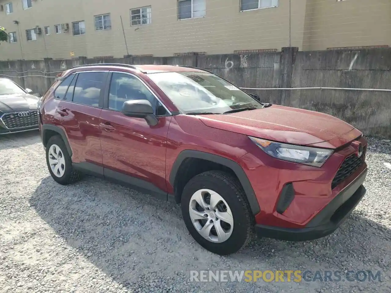 1 Photograph of a damaged car 2T3H1RFV7MW161535 TOYOTA RAV4 2021