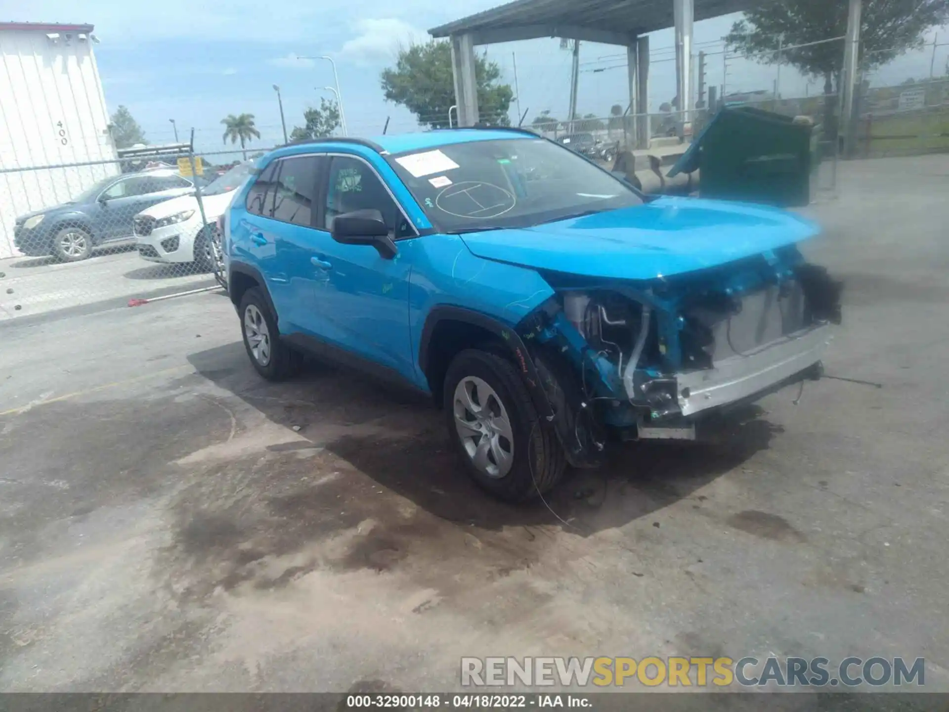 1 Photograph of a damaged car 2T3H1RFV7MW164189 TOYOTA RAV4 2021