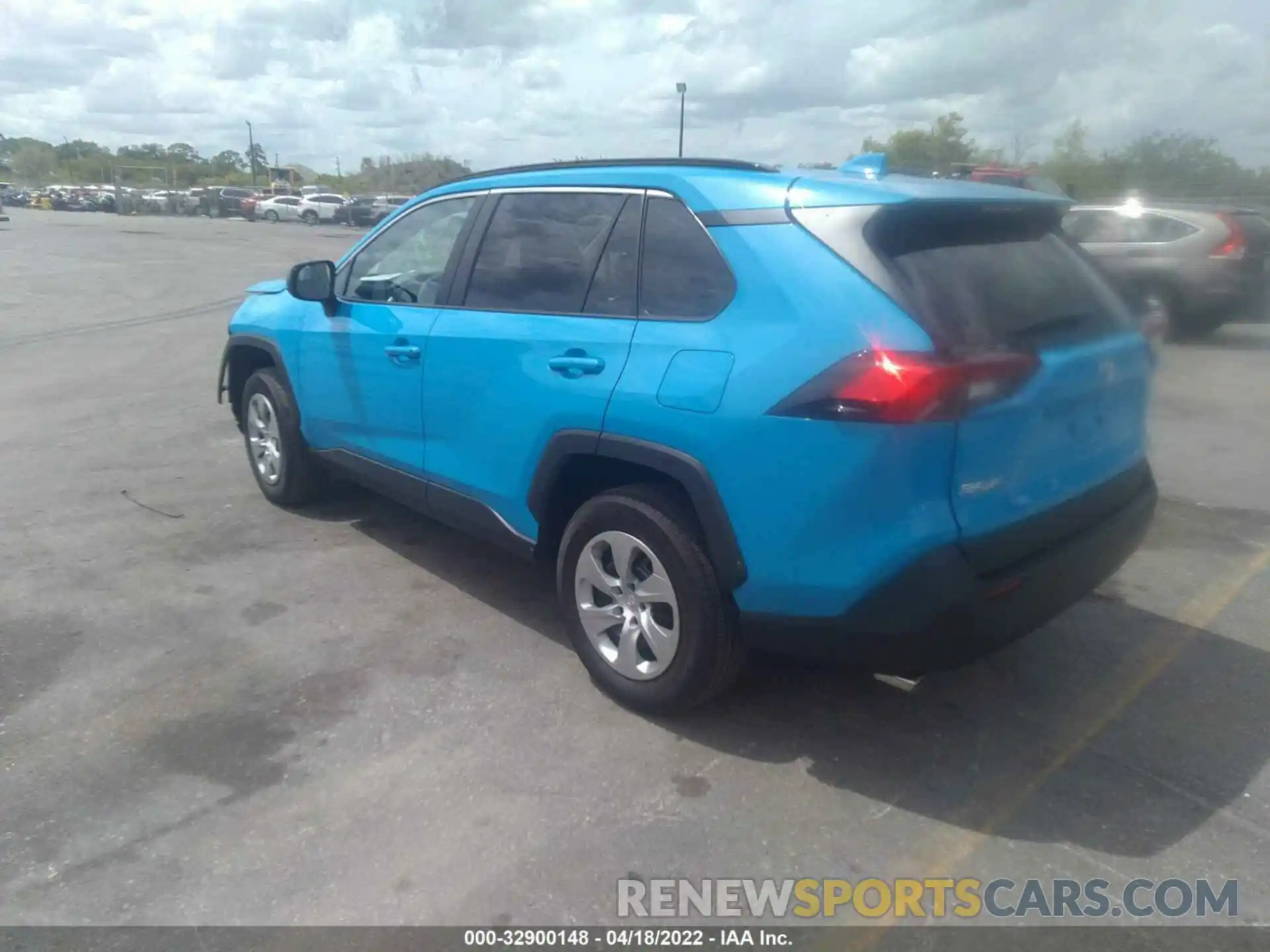 3 Photograph of a damaged car 2T3H1RFV7MW164189 TOYOTA RAV4 2021