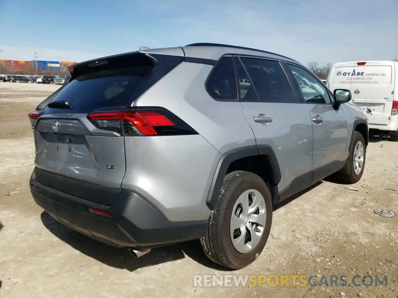 4 Photograph of a damaged car 2T3H1RFV7MW169439 TOYOTA RAV4 2021