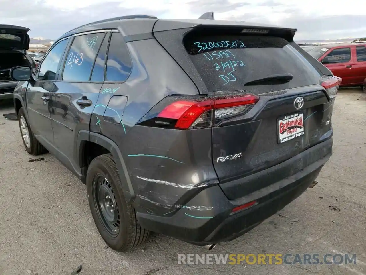 3 Photograph of a damaged car 2T3H1RFV7MW178660 TOYOTA RAV4 2021