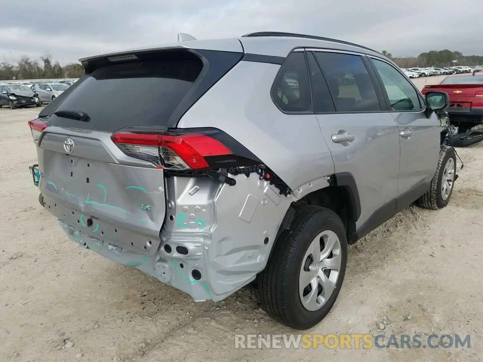 4 Photograph of a damaged car 2T3H1RFV8MC098687 TOYOTA RAV4 2021