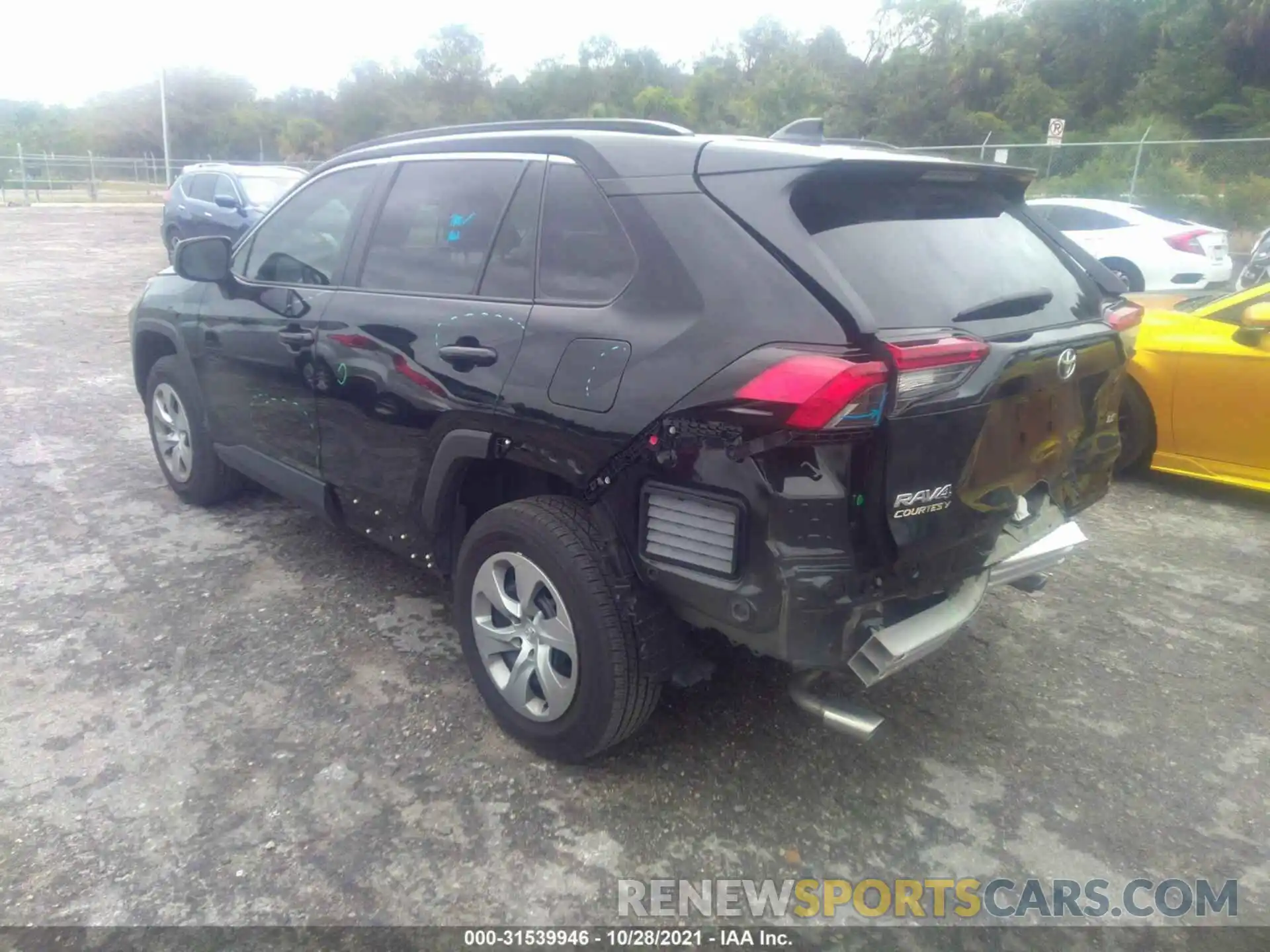 3 Photograph of a damaged car 2T3H1RFV8MC100616 TOYOTA RAV4 2021