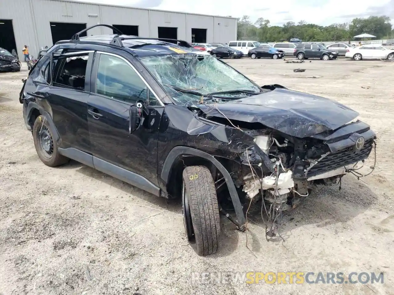 1 Photograph of a damaged car 2T3H1RFV8MC112006 TOYOTA RAV4 2021