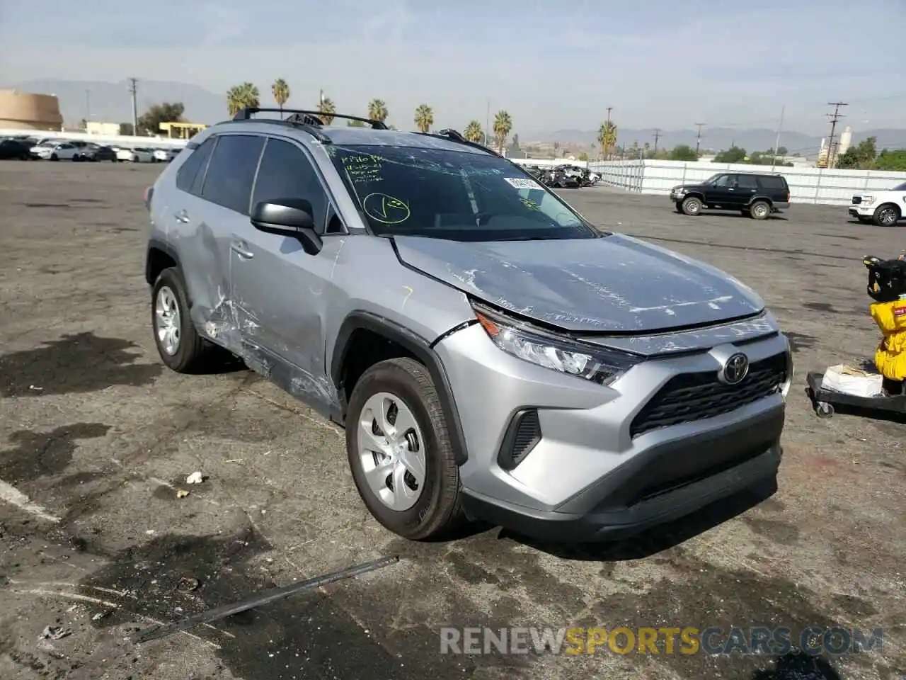 1 Photograph of a damaged car 2T3H1RFV8MC115729 TOYOTA RAV4 2021