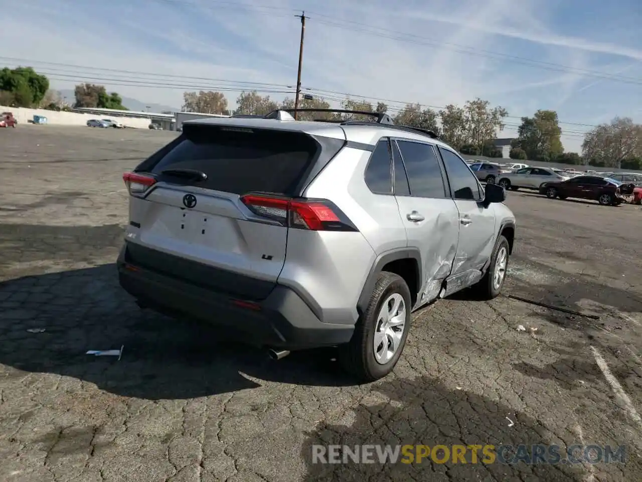 4 Photograph of a damaged car 2T3H1RFV8MC115729 TOYOTA RAV4 2021