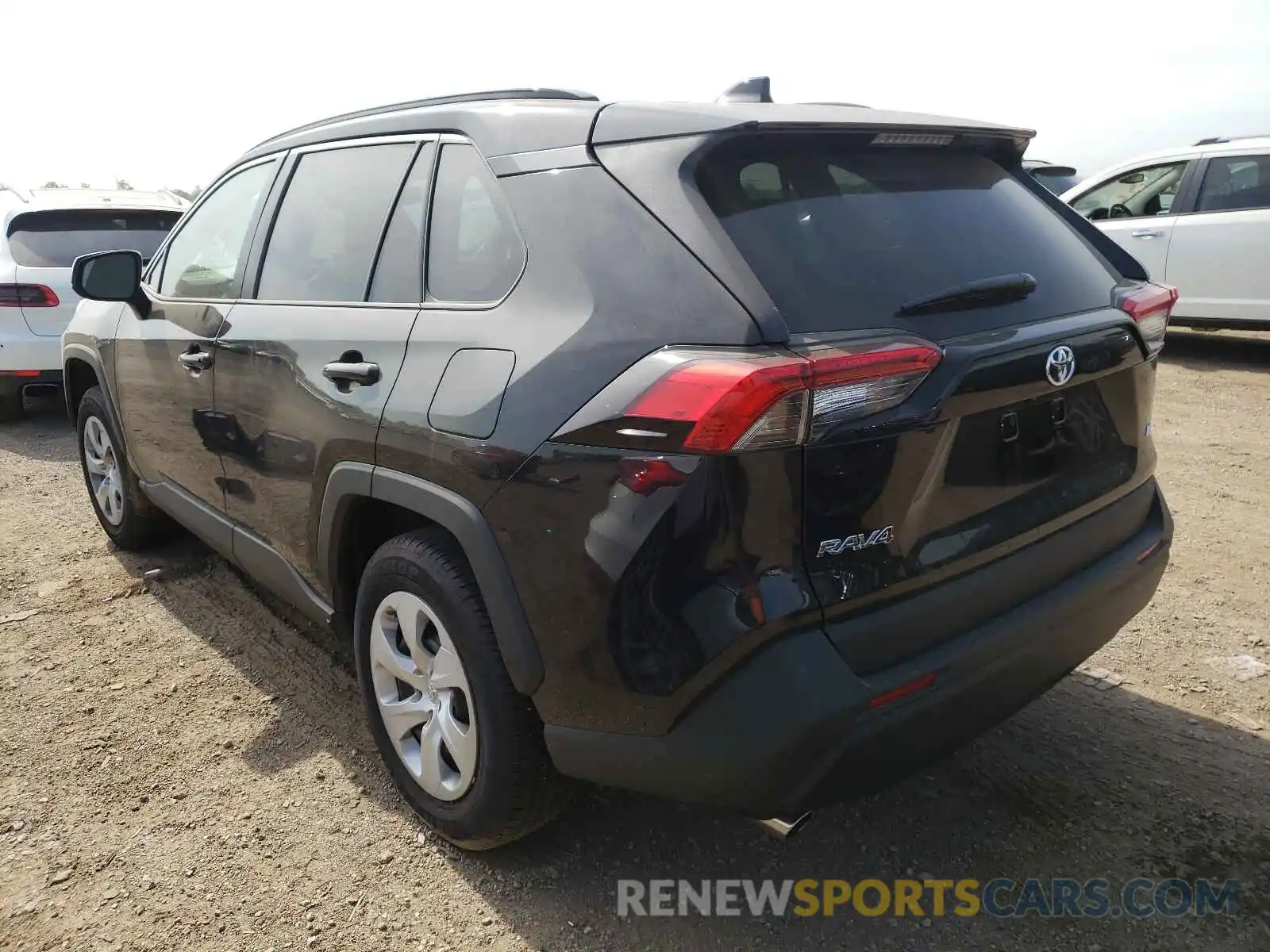 3 Photograph of a damaged car 2T3H1RFV8MC116170 TOYOTA RAV4 2021