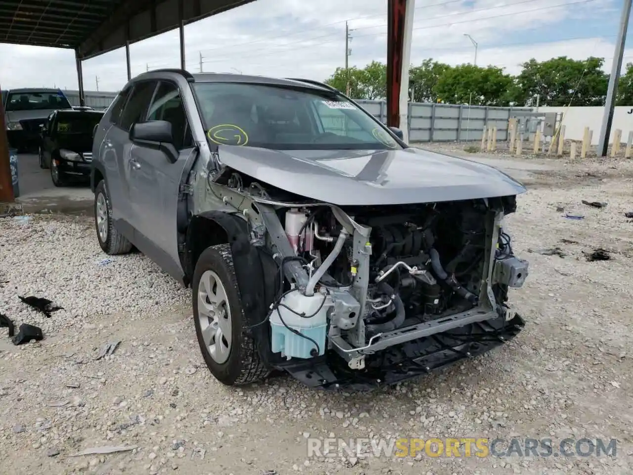 1 Photograph of a damaged car 2T3H1RFV8MC119859 TOYOTA RAV4 2021