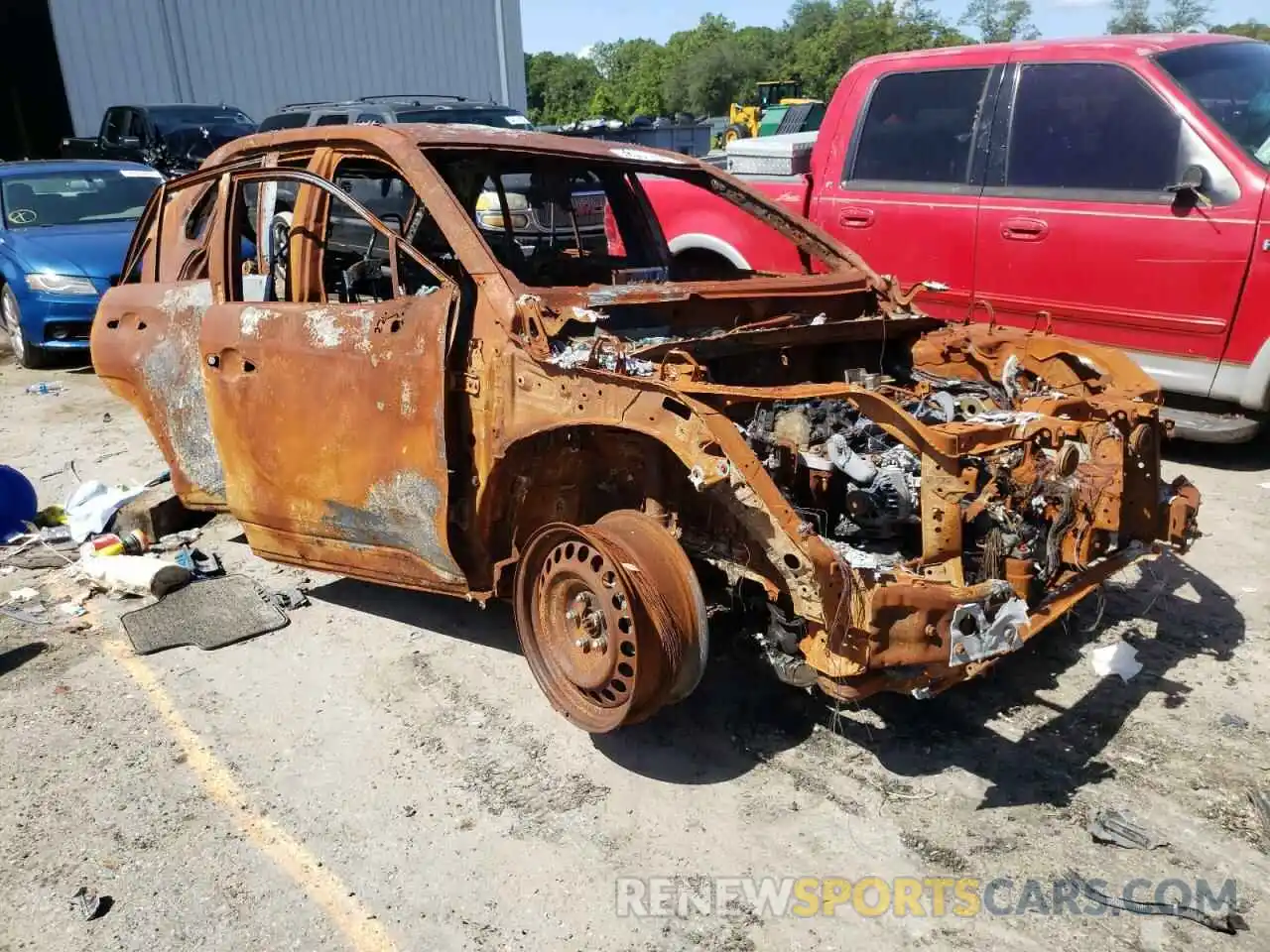 1 Photograph of a damaged car 2T3H1RFV8MC141330 TOYOTA RAV4 2021