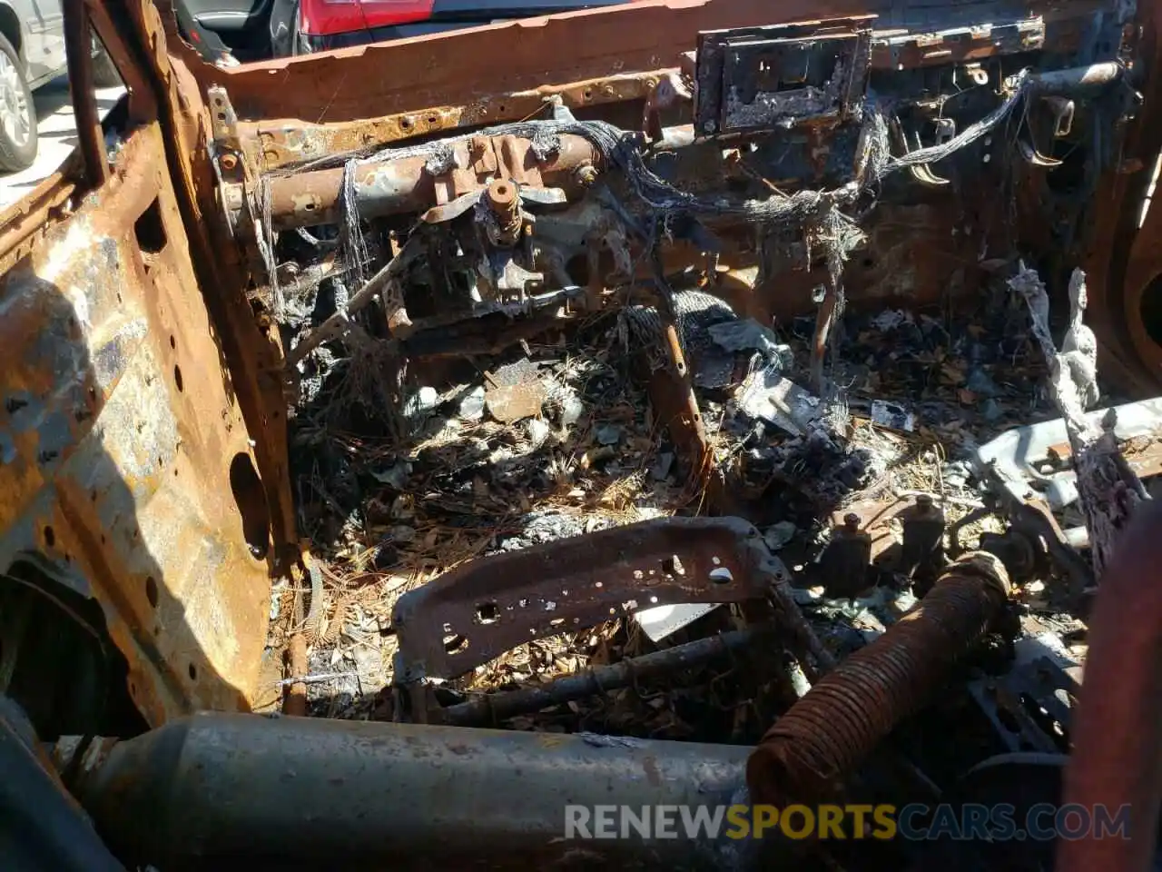 10 Photograph of a damaged car 2T3H1RFV8MC141330 TOYOTA RAV4 2021