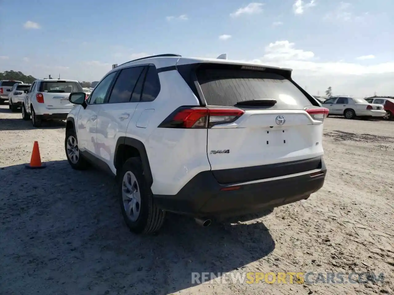 3 Photograph of a damaged car 2T3H1RFV8MW136241 TOYOTA RAV4 2021