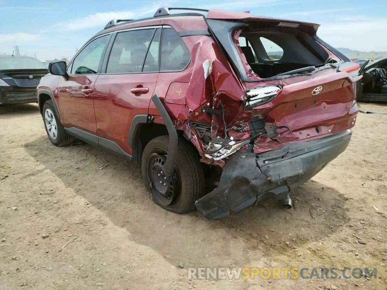 3 Photograph of a damaged car 2T3H1RFV8MW136451 TOYOTA RAV4 2021