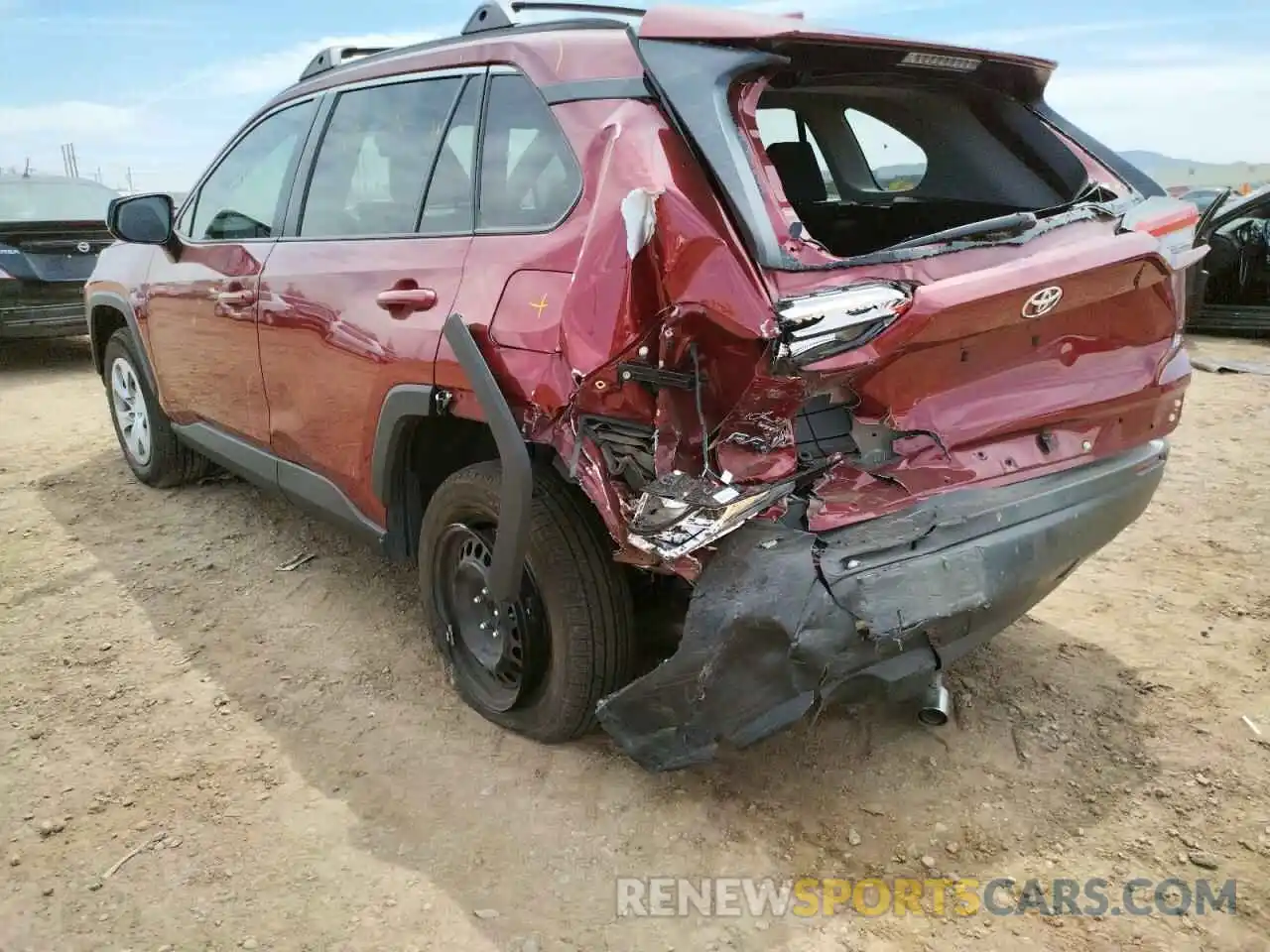 9 Photograph of a damaged car 2T3H1RFV8MW136451 TOYOTA RAV4 2021