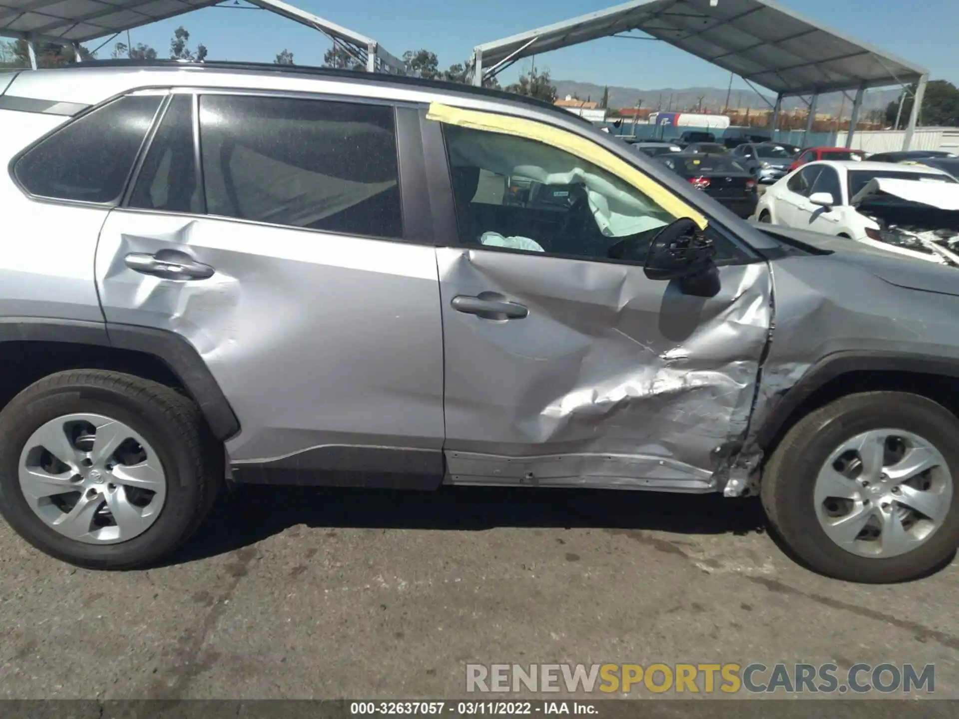 6 Photograph of a damaged car 2T3H1RFV8MW147319 TOYOTA RAV4 2021