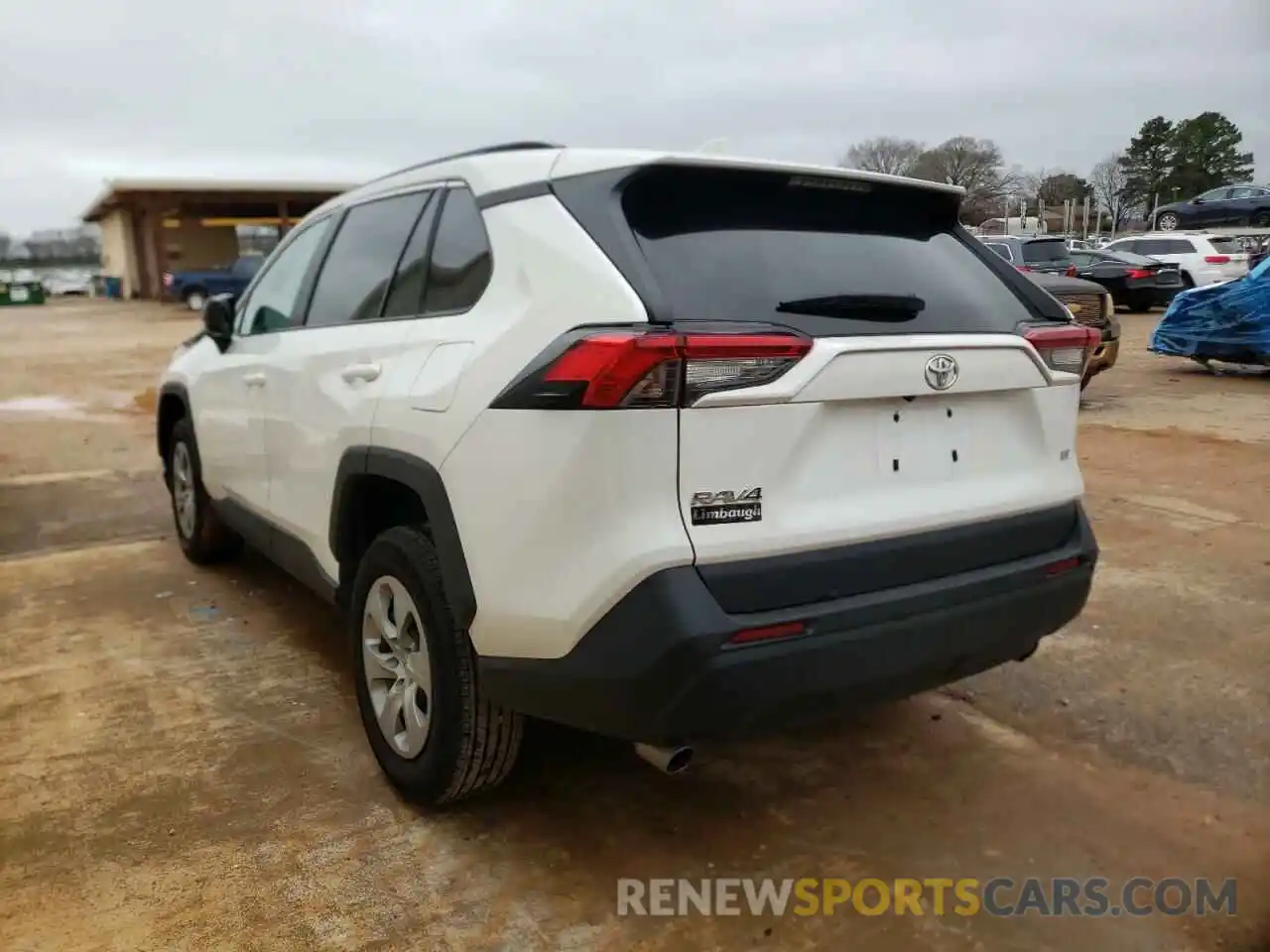 3 Photograph of a damaged car 2T3H1RFV8MW149202 TOYOTA RAV4 2021