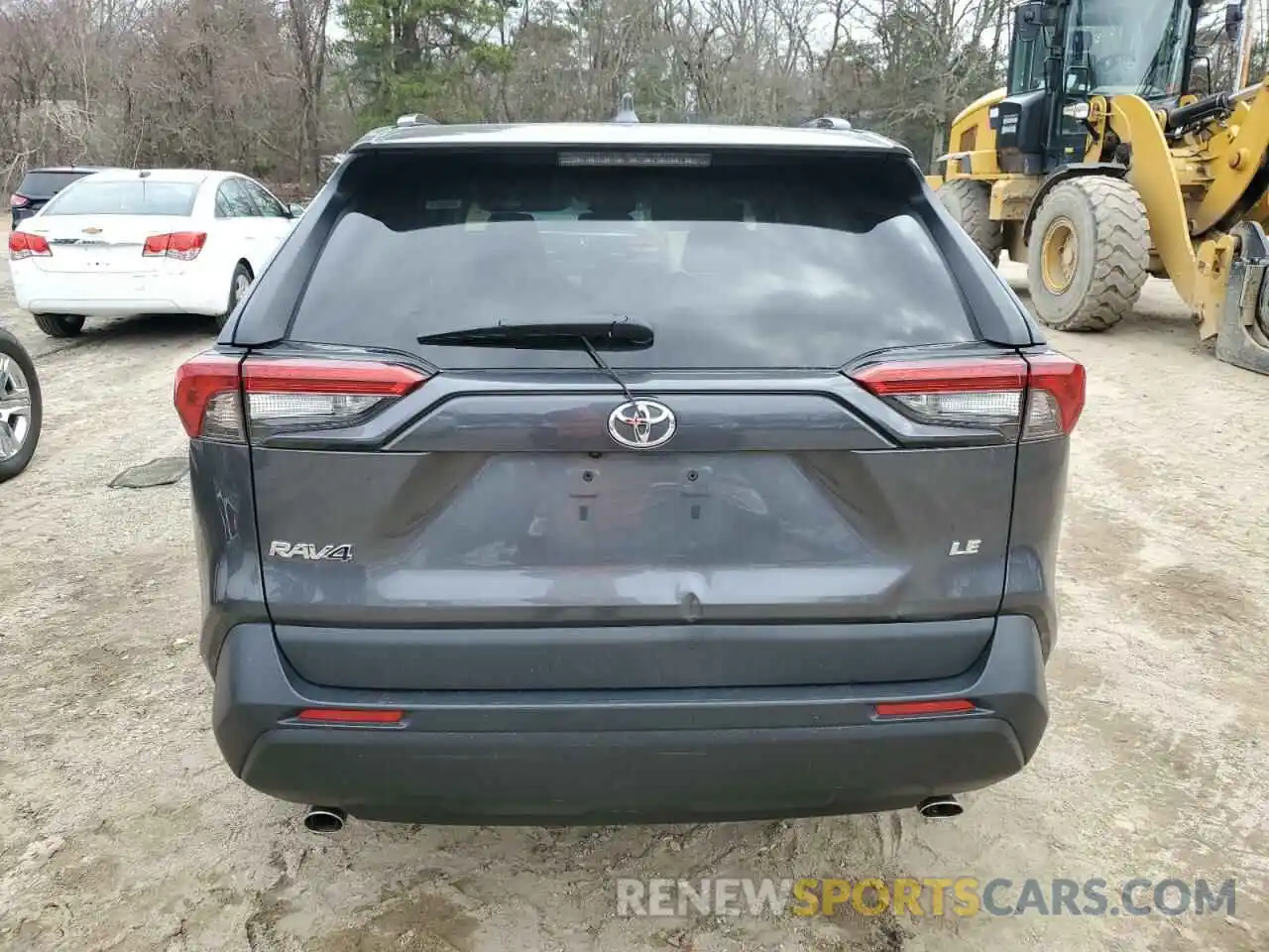 6 Photograph of a damaged car 2T3H1RFV8MW152147 TOYOTA RAV4 2021