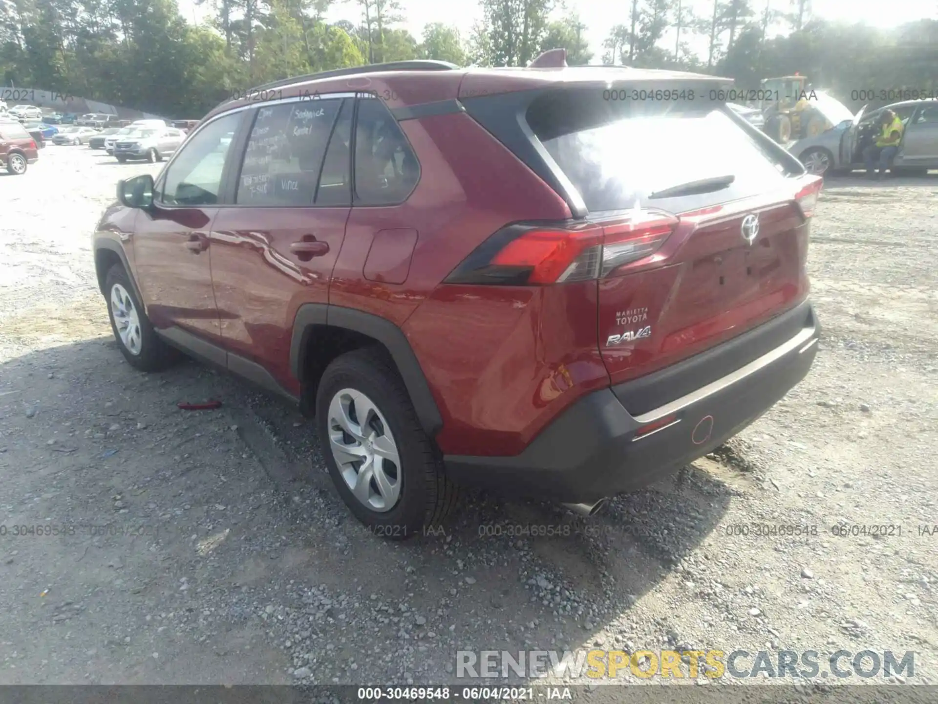 3 Photograph of a damaged car 2T3H1RFV9MC088475 TOYOTA RAV4 2021