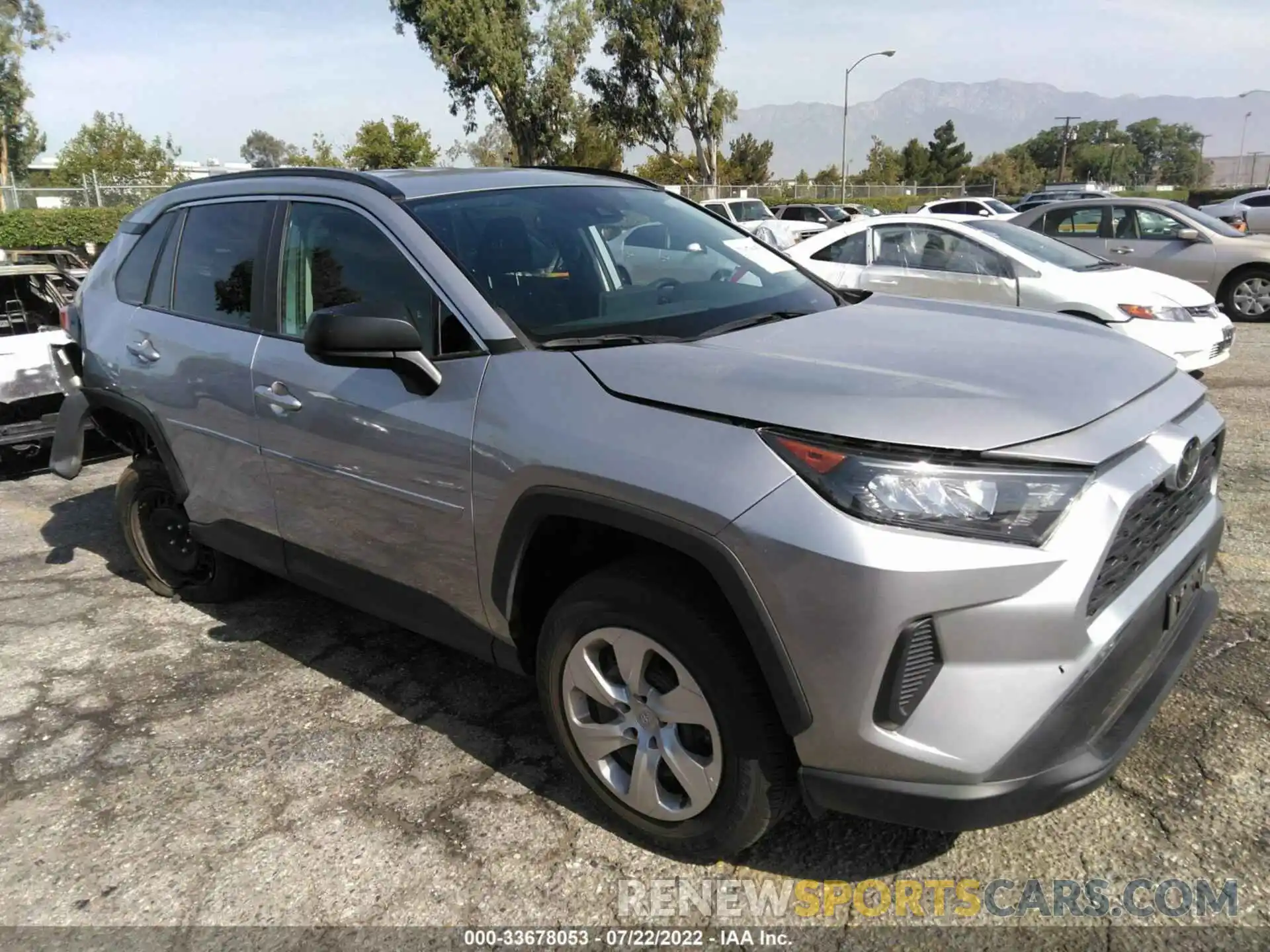 1 Photograph of a damaged car 2T3H1RFV9MC099167 TOYOTA RAV4 2021