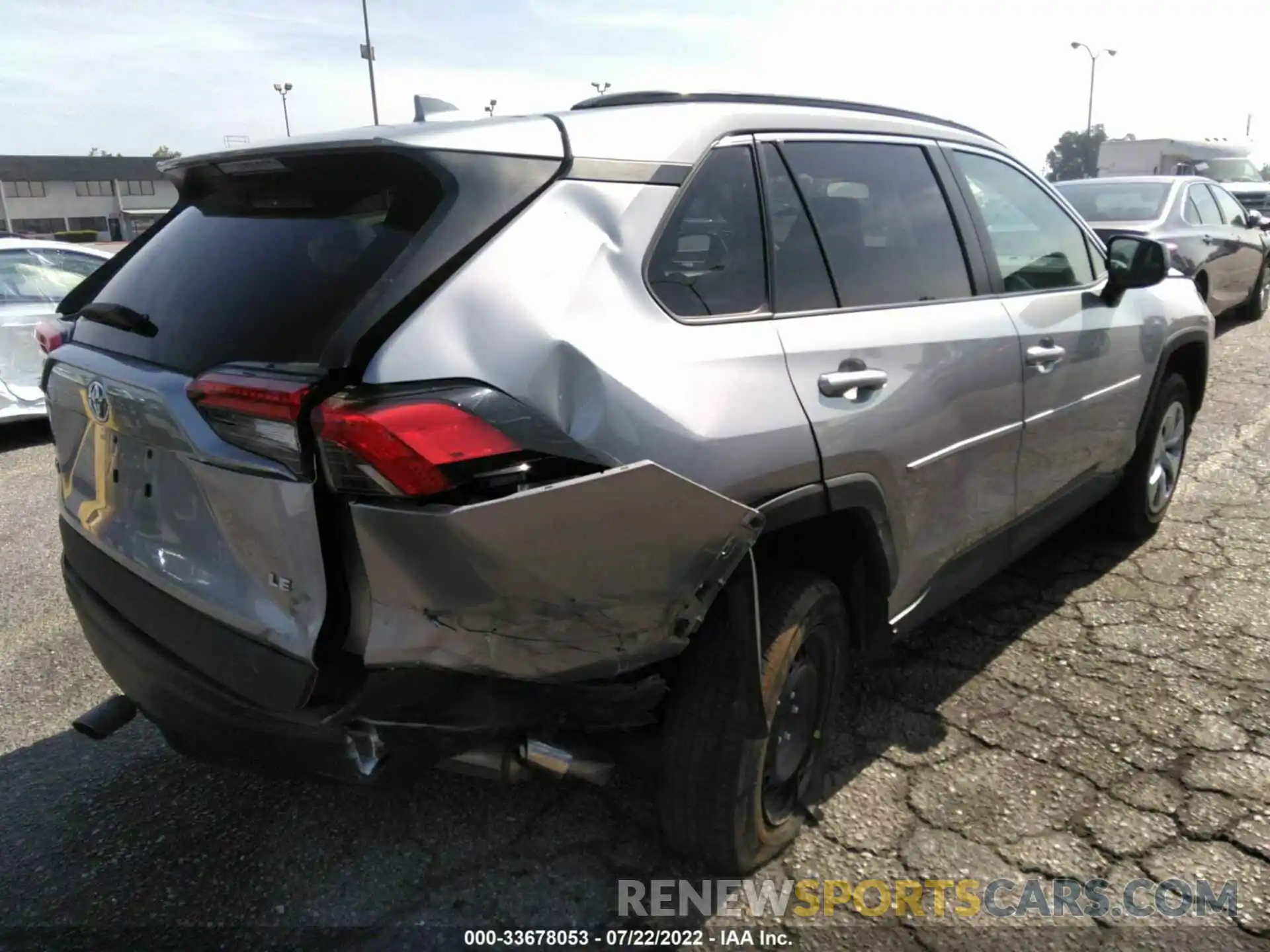 4 Photograph of a damaged car 2T3H1RFV9MC099167 TOYOTA RAV4 2021