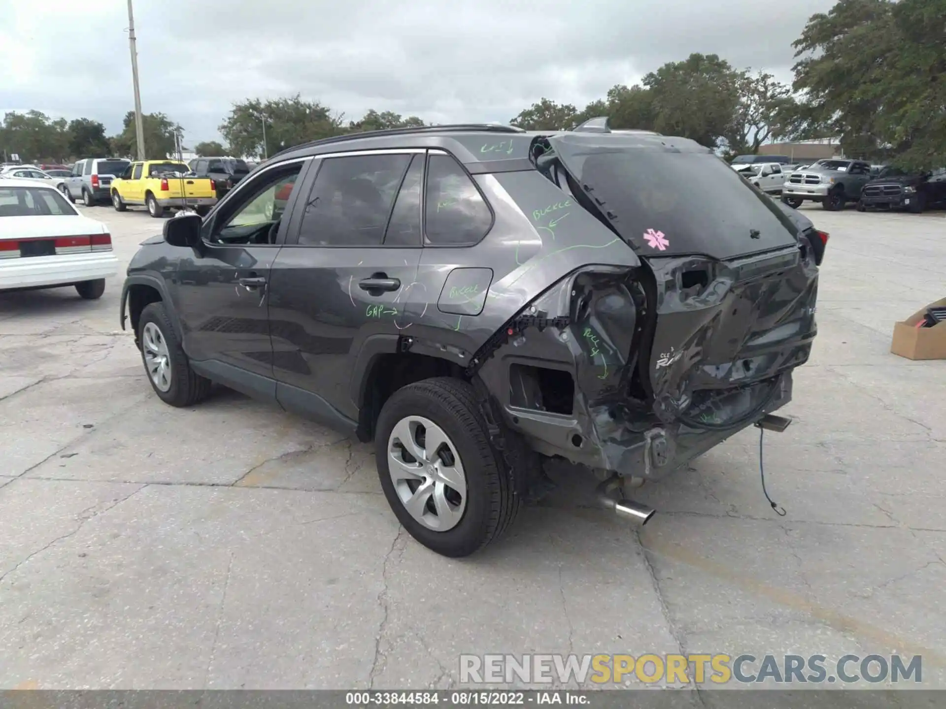 3 Photograph of a damaged car 2T3H1RFV9MC106604 TOYOTA RAV4 2021