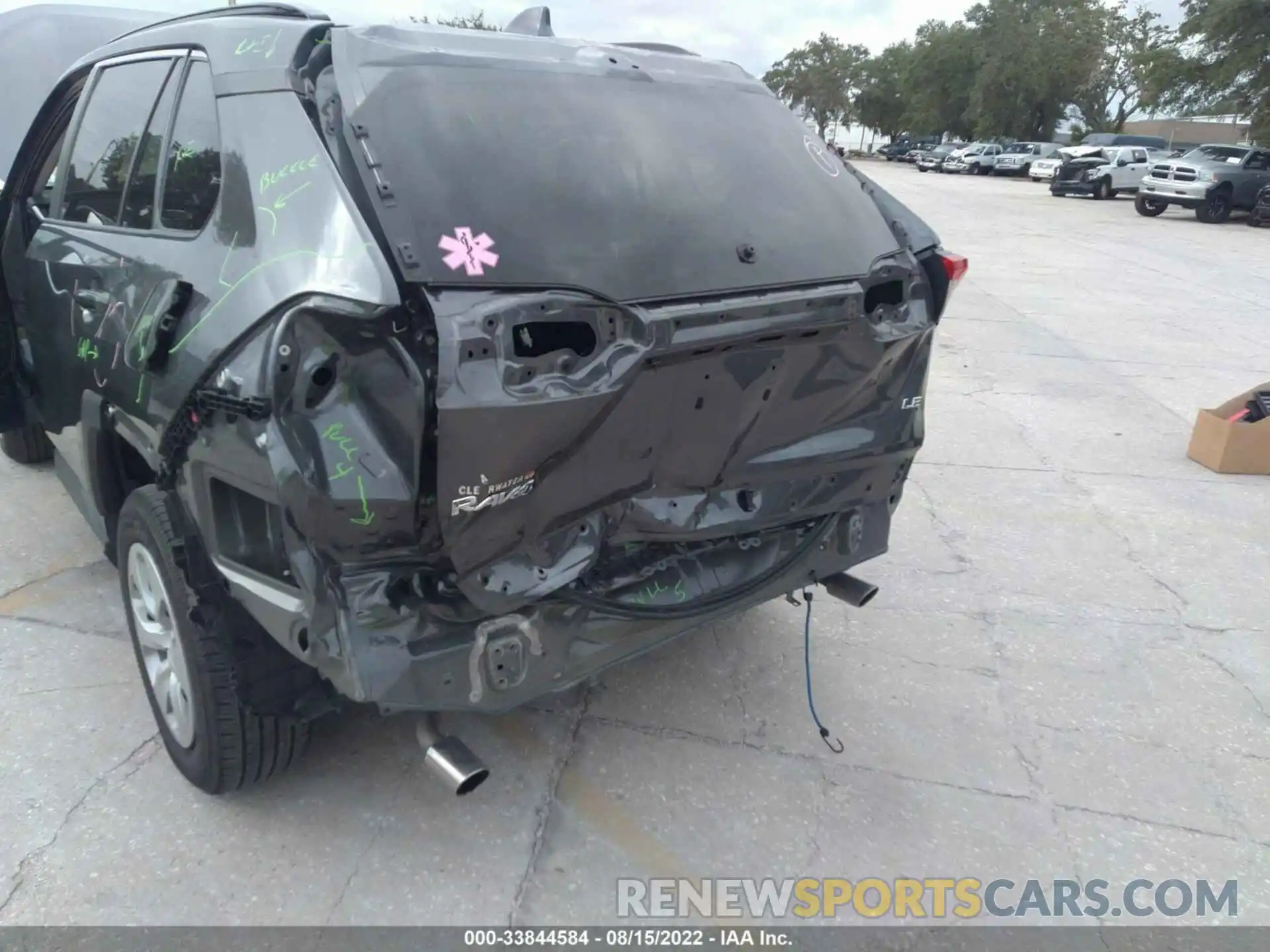 6 Photograph of a damaged car 2T3H1RFV9MC106604 TOYOTA RAV4 2021