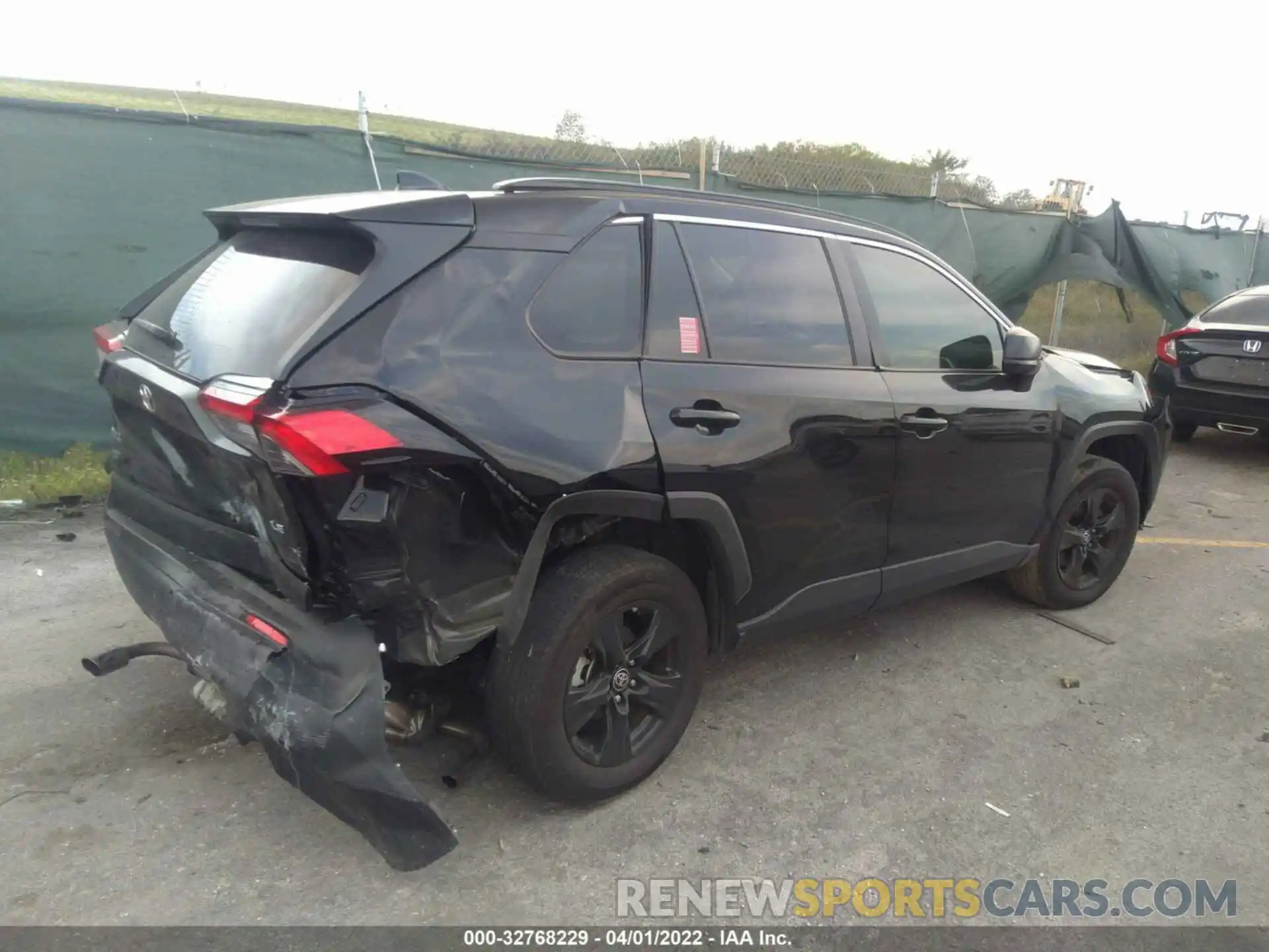 4 Photograph of a damaged car 2T3H1RFV9MC108661 TOYOTA RAV4 2021