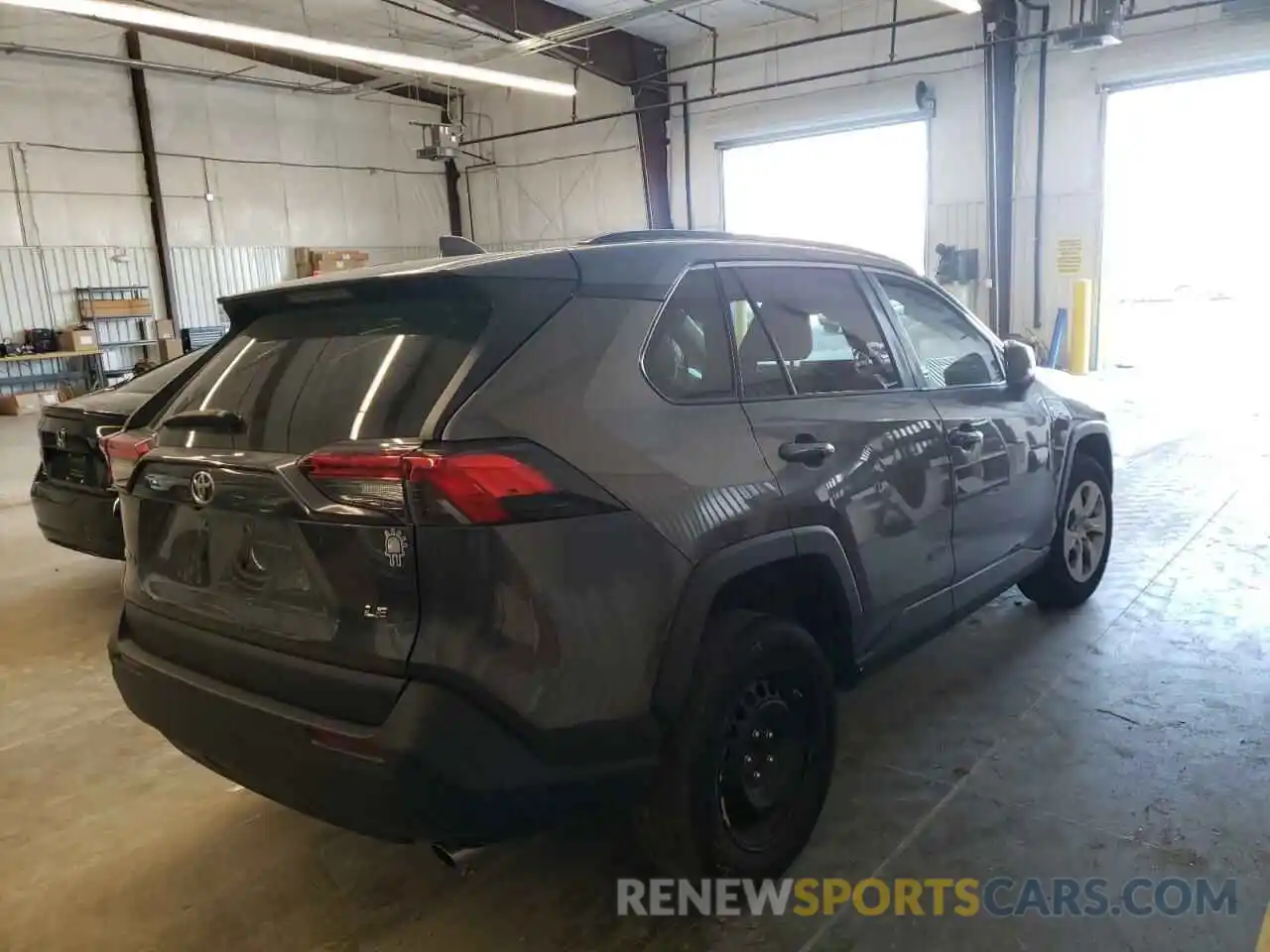 4 Photograph of a damaged car 2T3H1RFV9MC111267 TOYOTA RAV4 2021