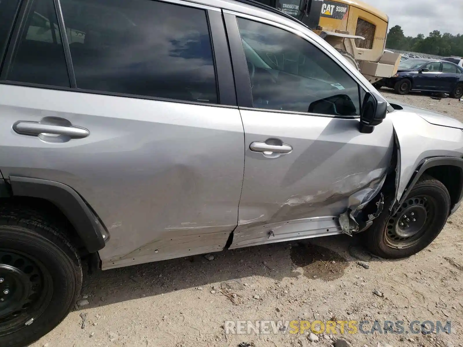 9 Photograph of a damaged car 2T3H1RFV9MC111639 TOYOTA RAV4 2021