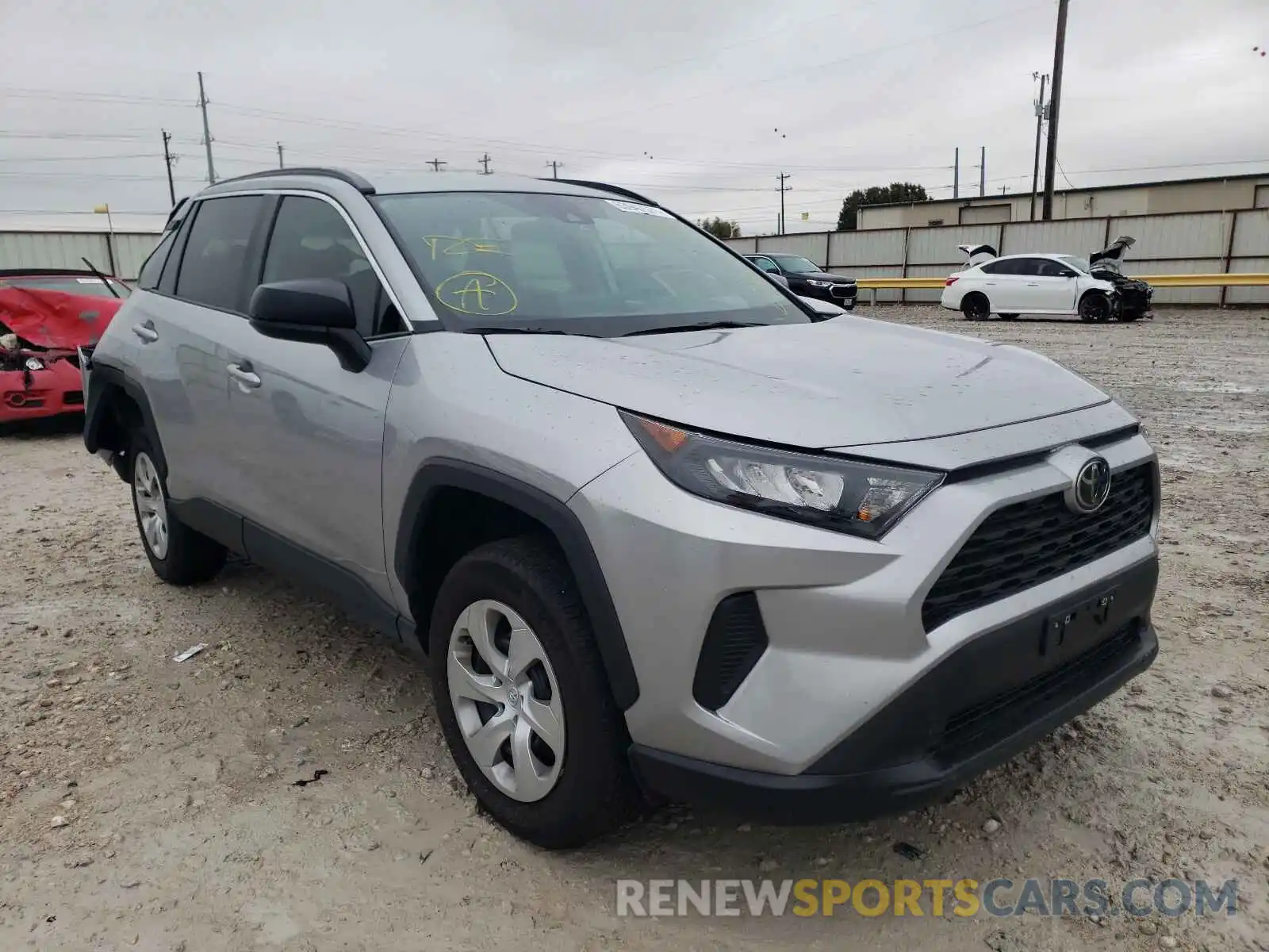 1 Photograph of a damaged car 2T3H1RFV9MC117313 TOYOTA RAV4 2021