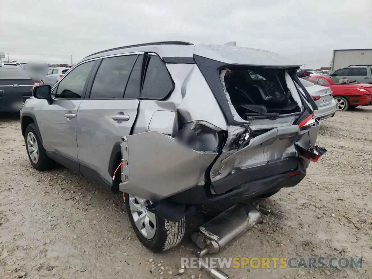 3 Photograph of a damaged car 2T3H1RFV9MC117313 TOYOTA RAV4 2021