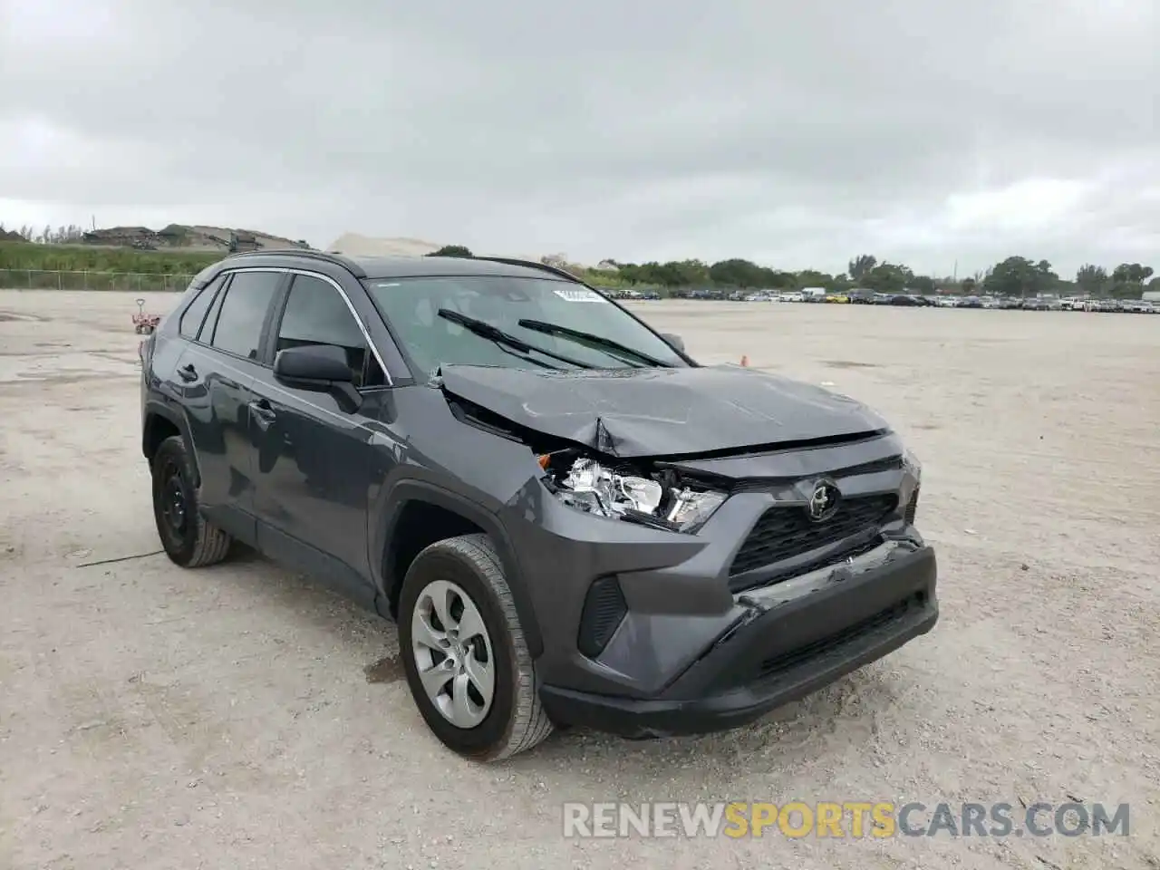 1 Photograph of a damaged car 2T3H1RFV9MC126318 TOYOTA RAV4 2021