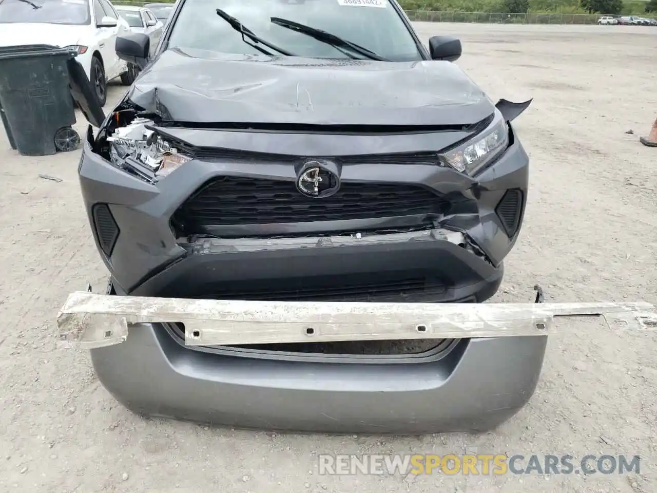 9 Photograph of a damaged car 2T3H1RFV9MC126318 TOYOTA RAV4 2021