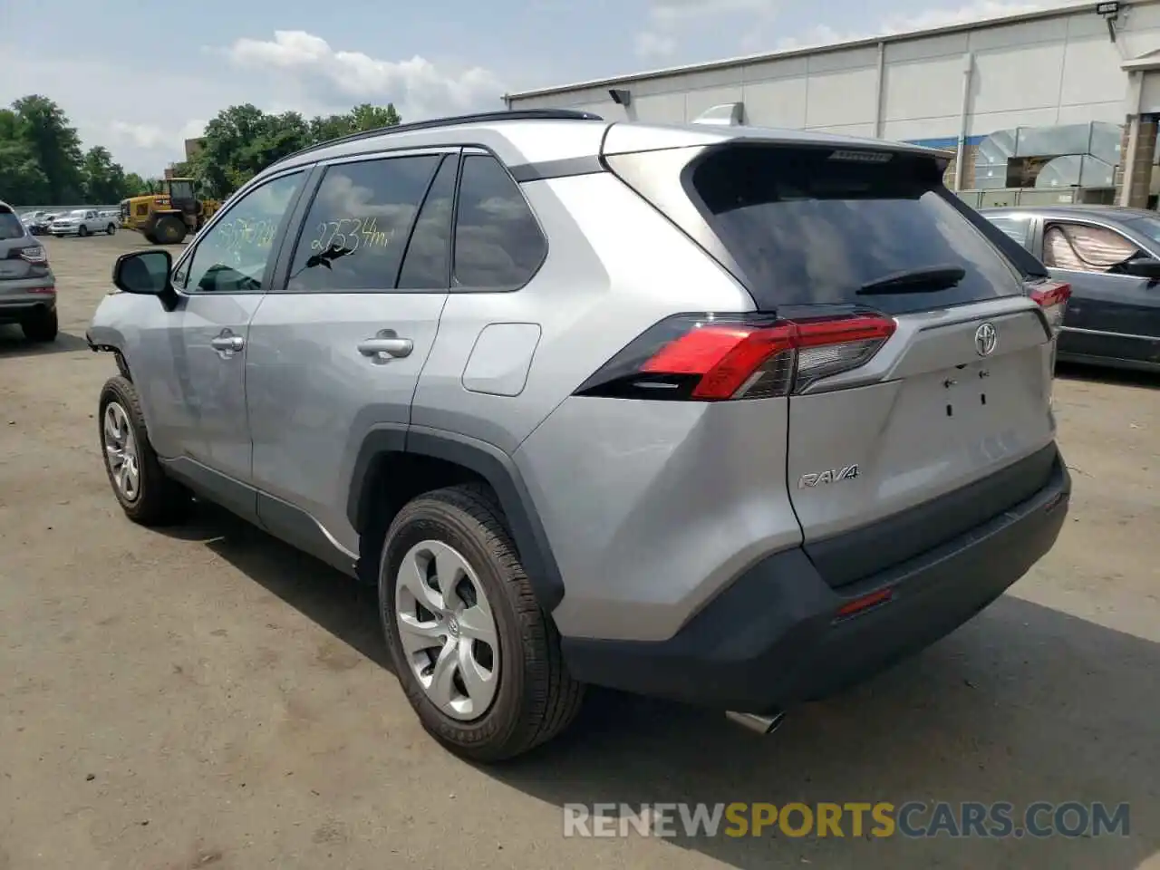 3 Фотография поврежденного автомобиля 2T3H1RFV9MC132975 TOYOTA RAV4 2021