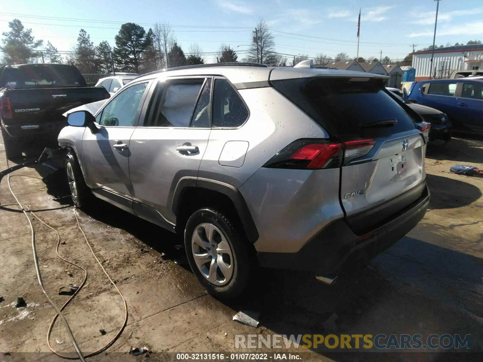 3 Photograph of a damaged car 2T3H1RFV9MC139375 TOYOTA RAV4 2021