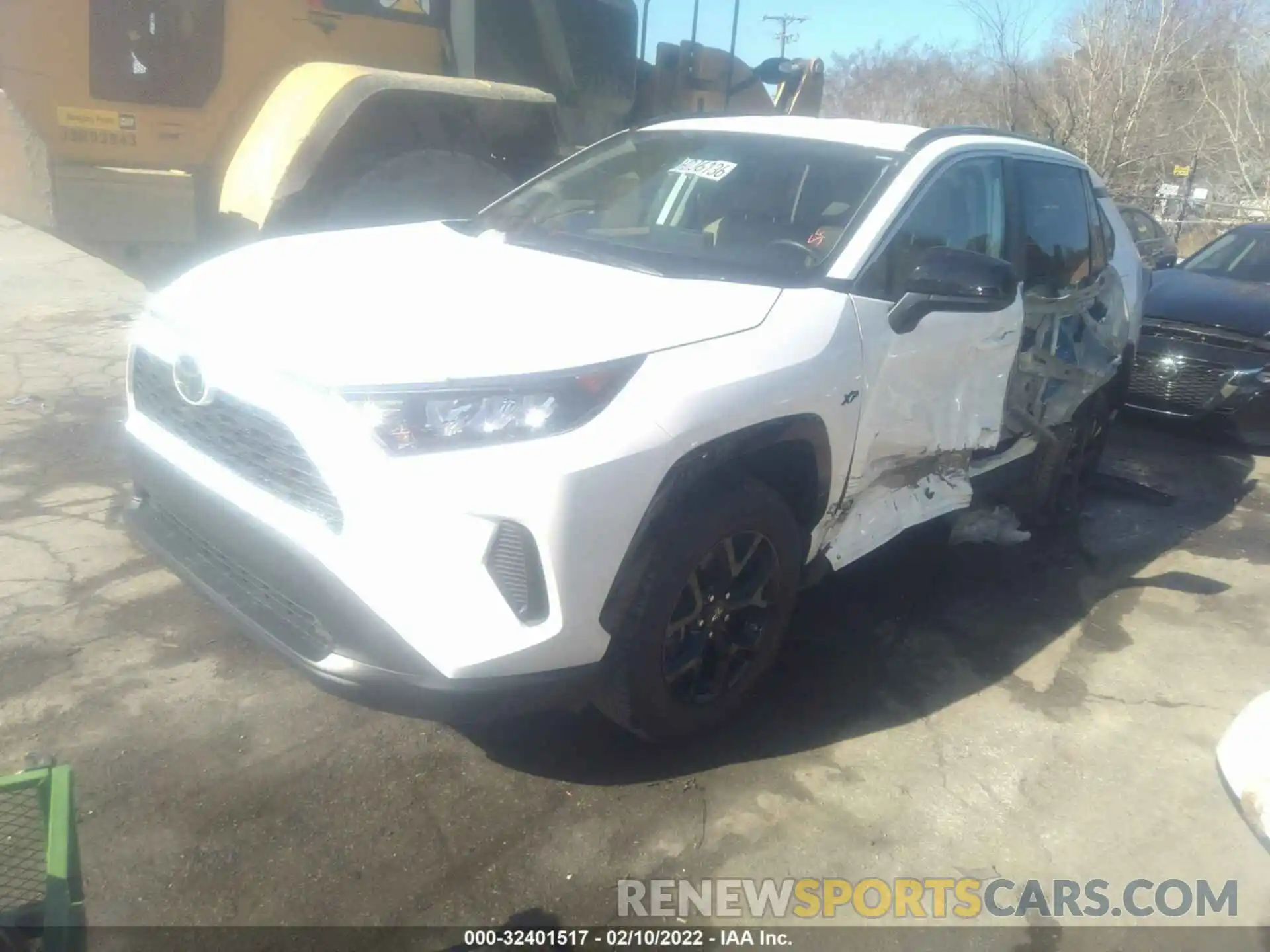 2 Photograph of a damaged car 2T3H1RFV9MC143443 TOYOTA RAV4 2021