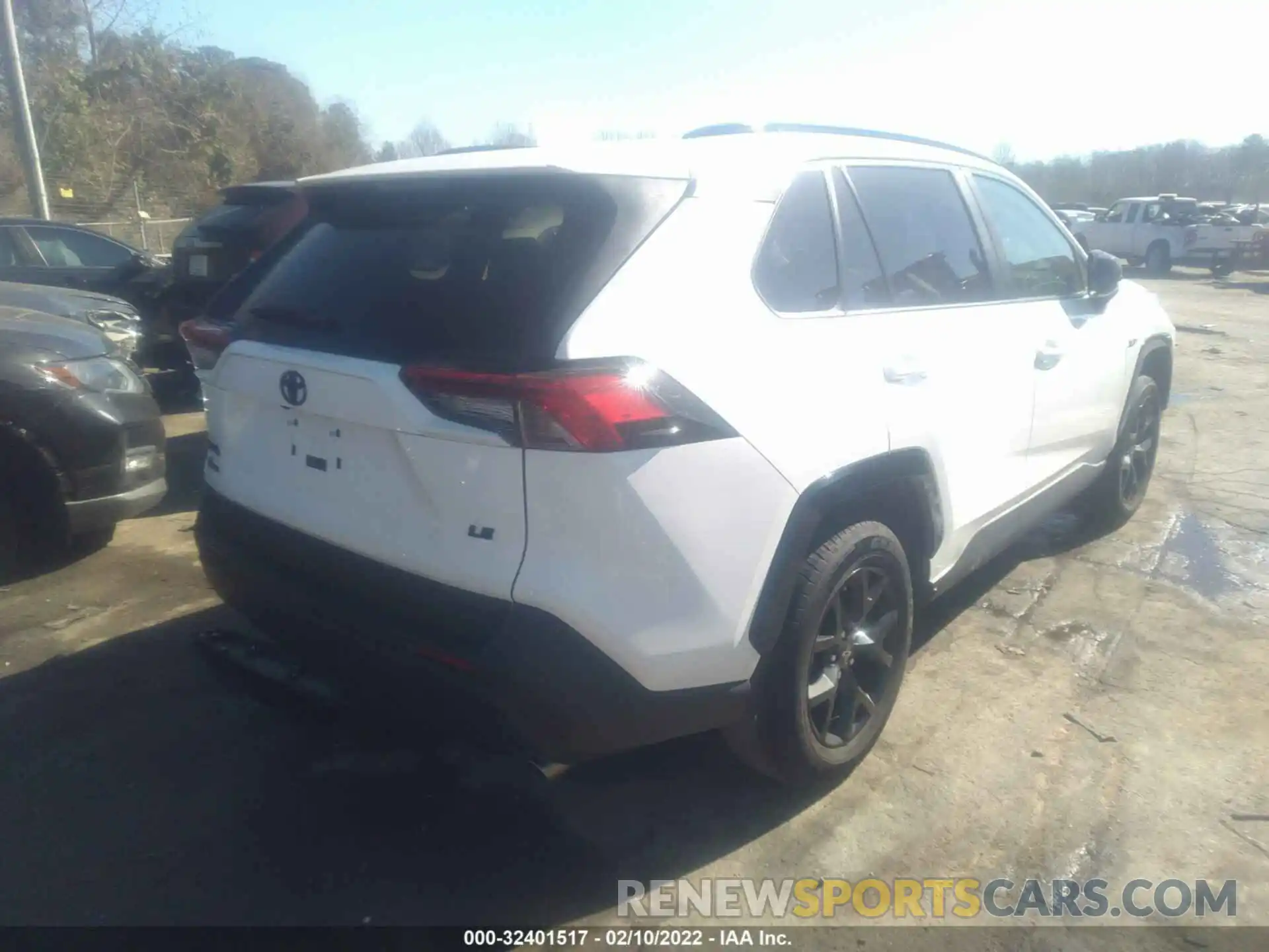 4 Фотография поврежденного автомобиля 2T3H1RFV9MC143443 TOYOTA RAV4 2021