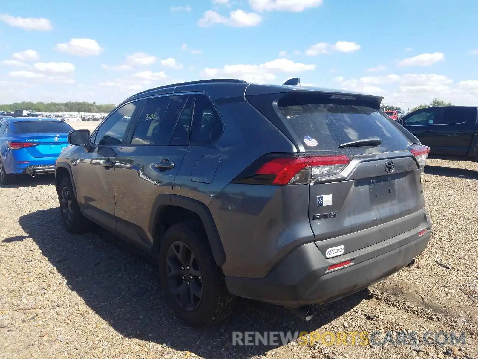 3 Фотография поврежденного автомобиля 2T3H1RFV9MC150165 TOYOTA RAV4 2021