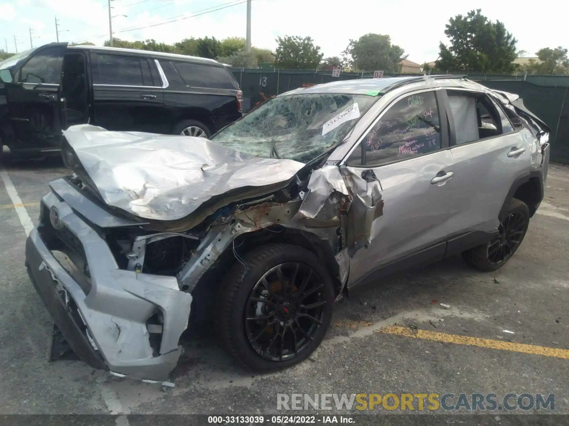 2 Photograph of a damaged car 2T3H1RFV9MC152143 TOYOTA RAV4 2021