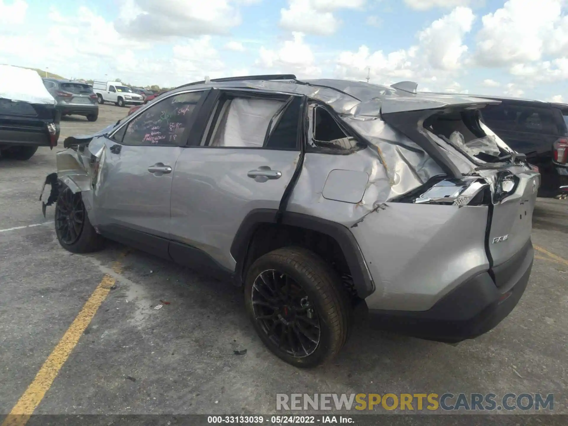 3 Photograph of a damaged car 2T3H1RFV9MC152143 TOYOTA RAV4 2021