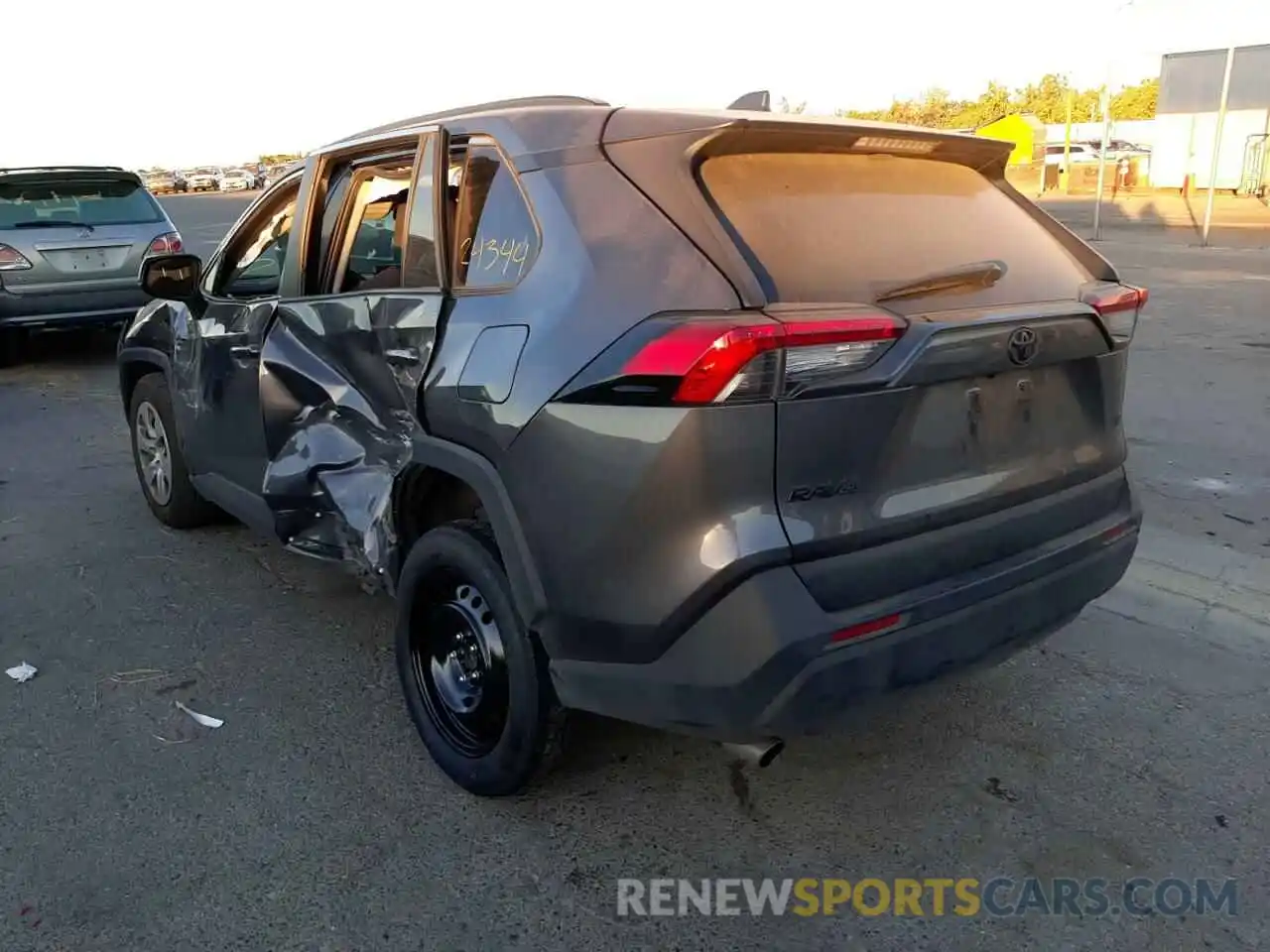 3 Photograph of a damaged car 2T3H1RFV9MC157178 TOYOTA RAV4 2021