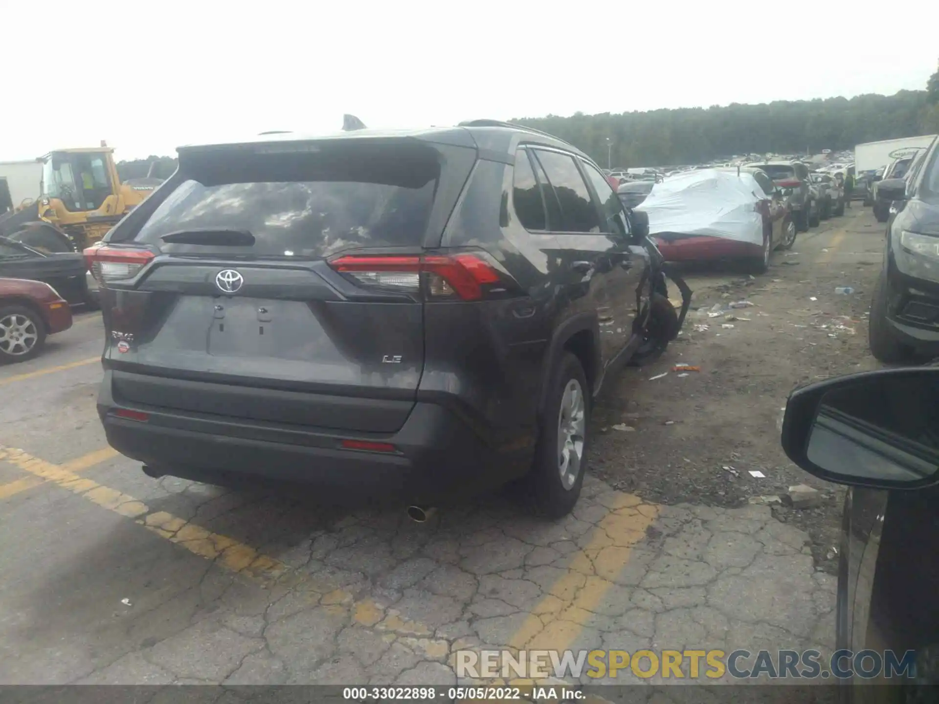 4 Photograph of a damaged car 2T3H1RFV9MC170626 TOYOTA RAV4 2021