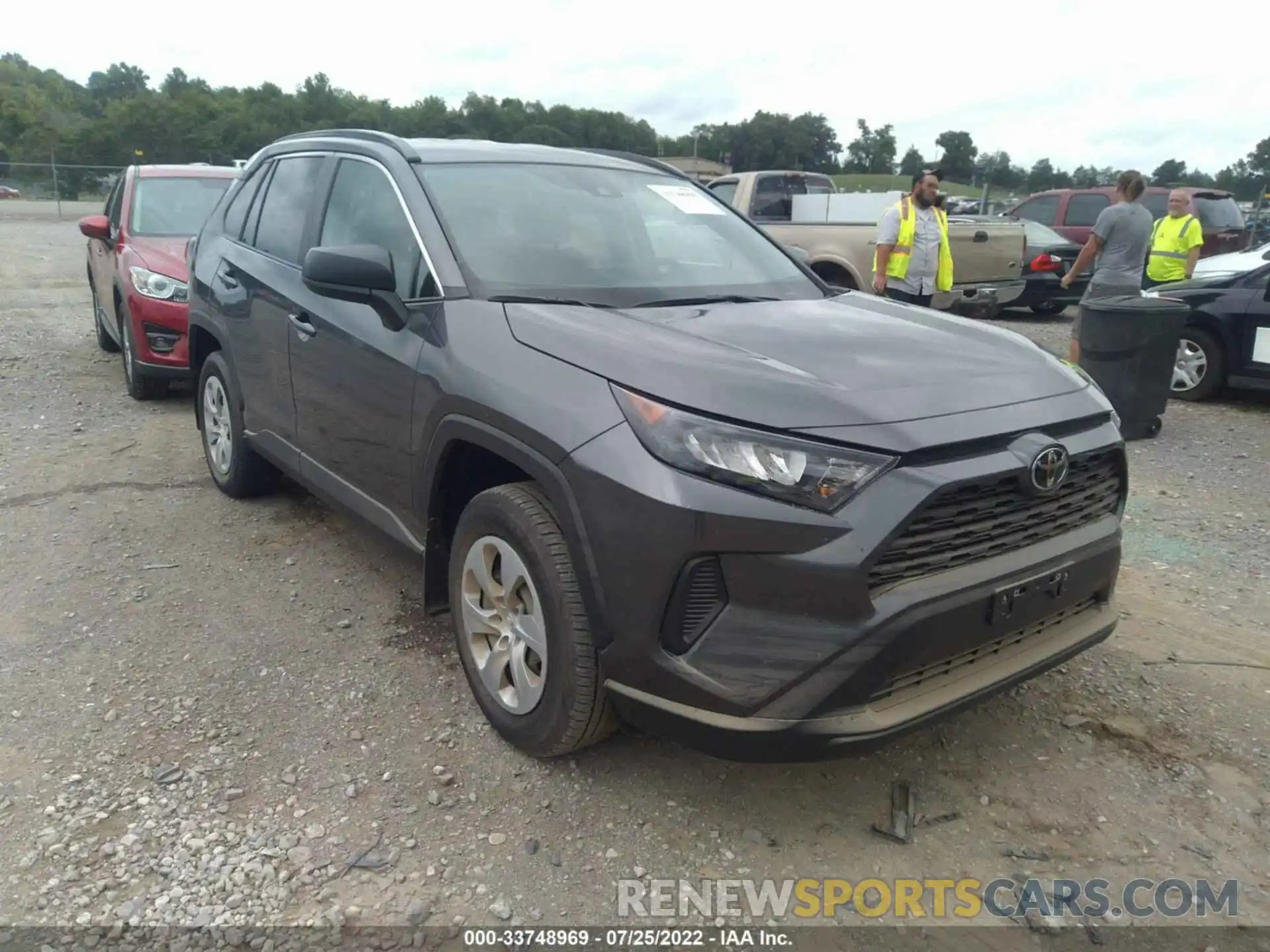 1 Photograph of a damaged car 2T3H1RFV9MC172215 TOYOTA RAV4 2021