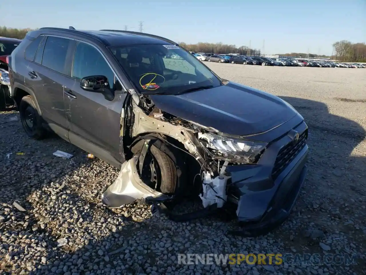 1 Photograph of a damaged car 2T3H1RFV9MW120811 TOYOTA RAV4 2021