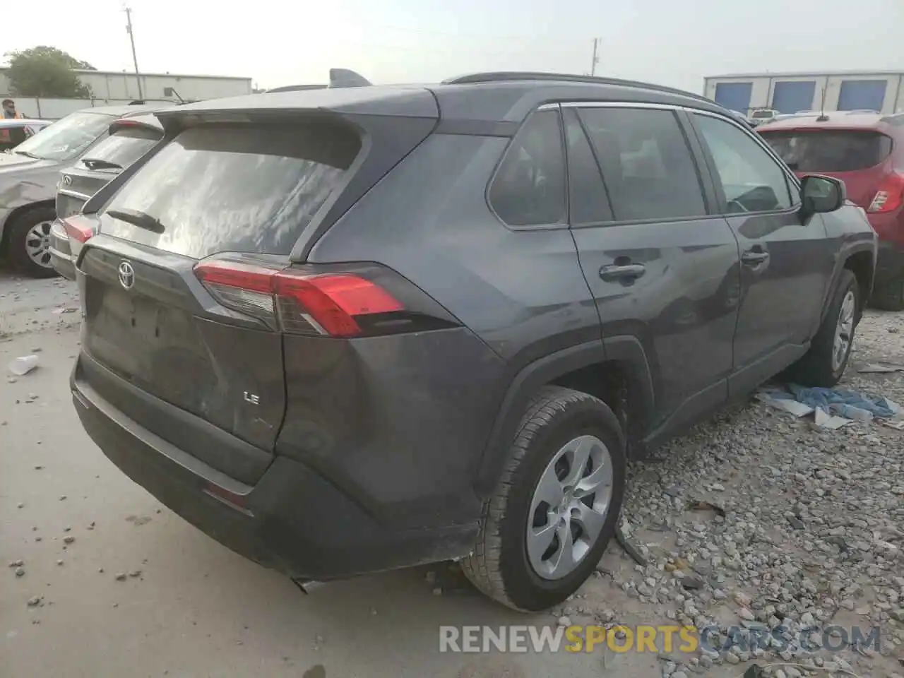 4 Photograph of a damaged car 2T3H1RFV9MW123756 TOYOTA RAV4 2021