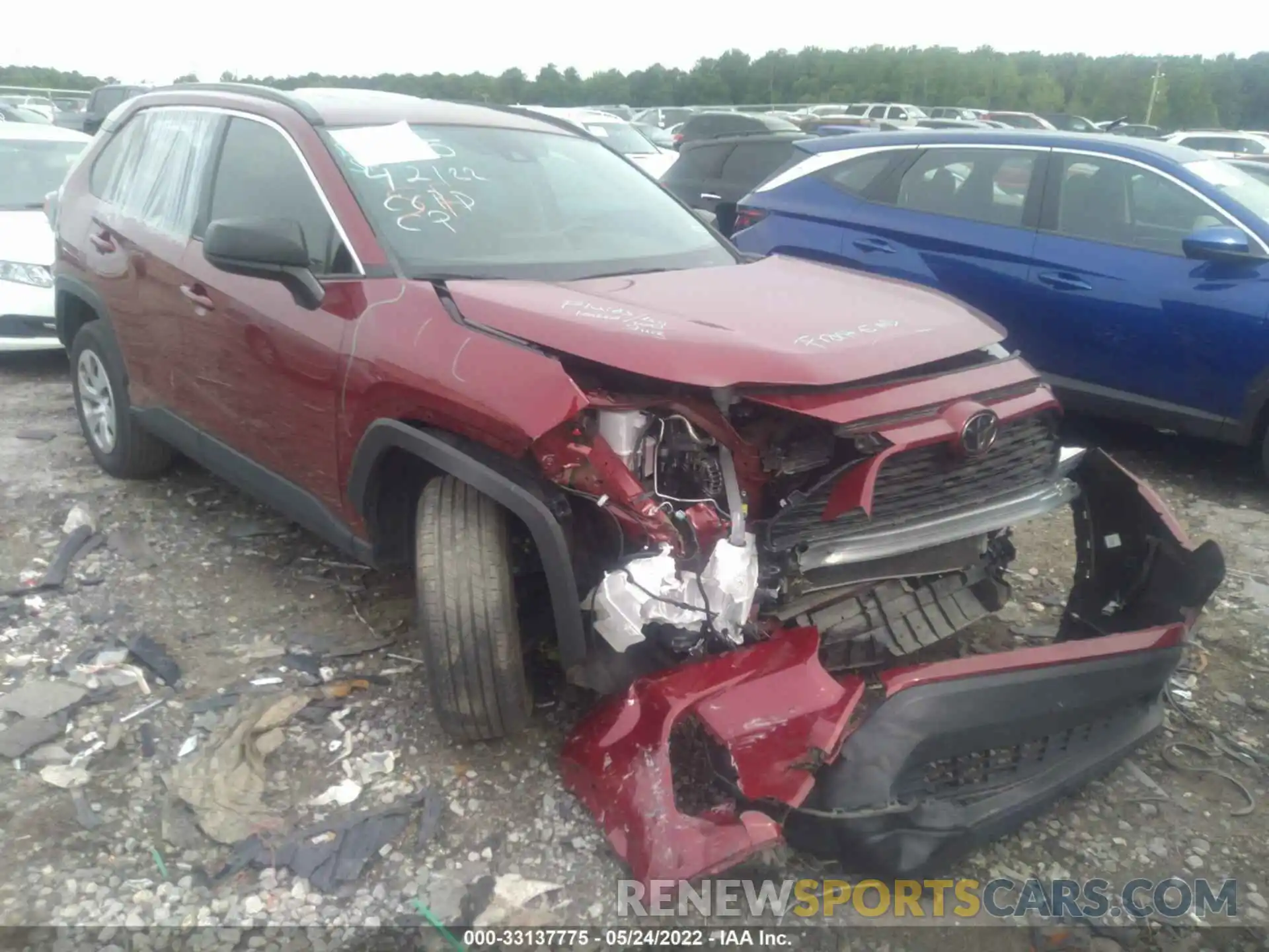 1 Photograph of a damaged car 2T3H1RFV9MW129265 TOYOTA RAV4 2021