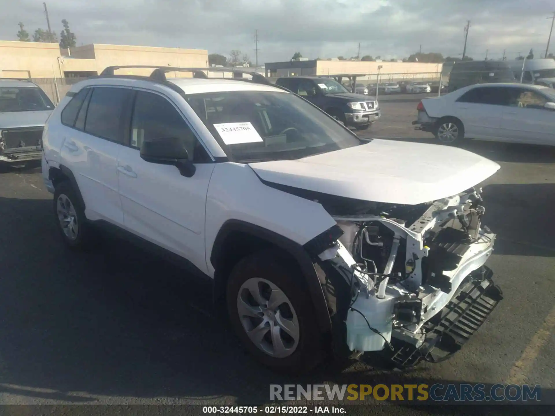 1 Photograph of a damaged car 2T3H1RFV9MW140816 TOYOTA RAV4 2021